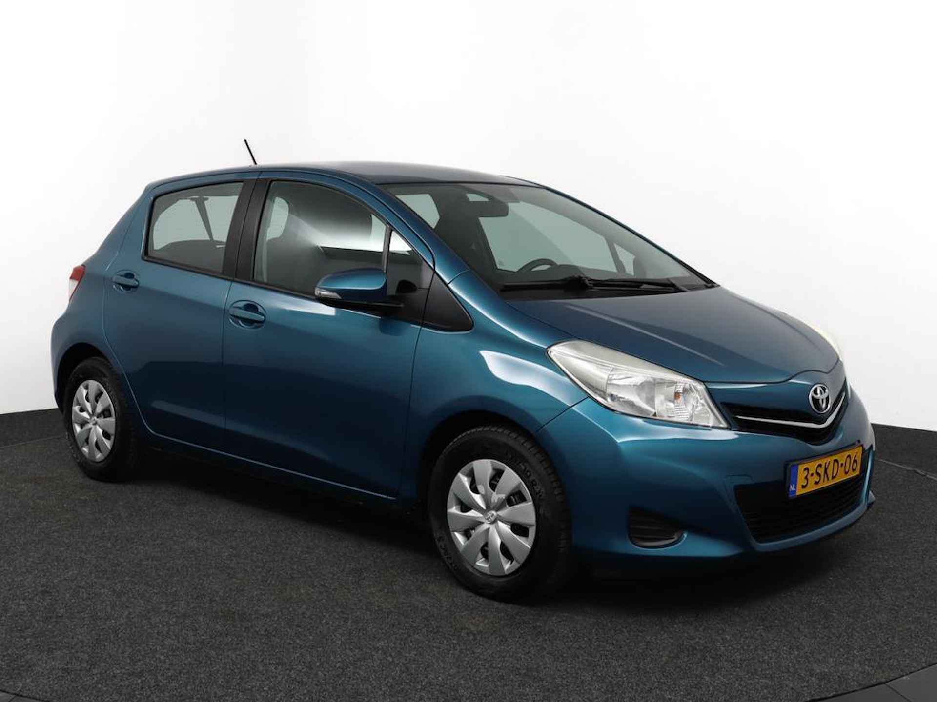 Toyota Yaris 1.3 VVT-i Now | Trekhaak | Airco | Radio | Electrische ramen voor | - 12/42