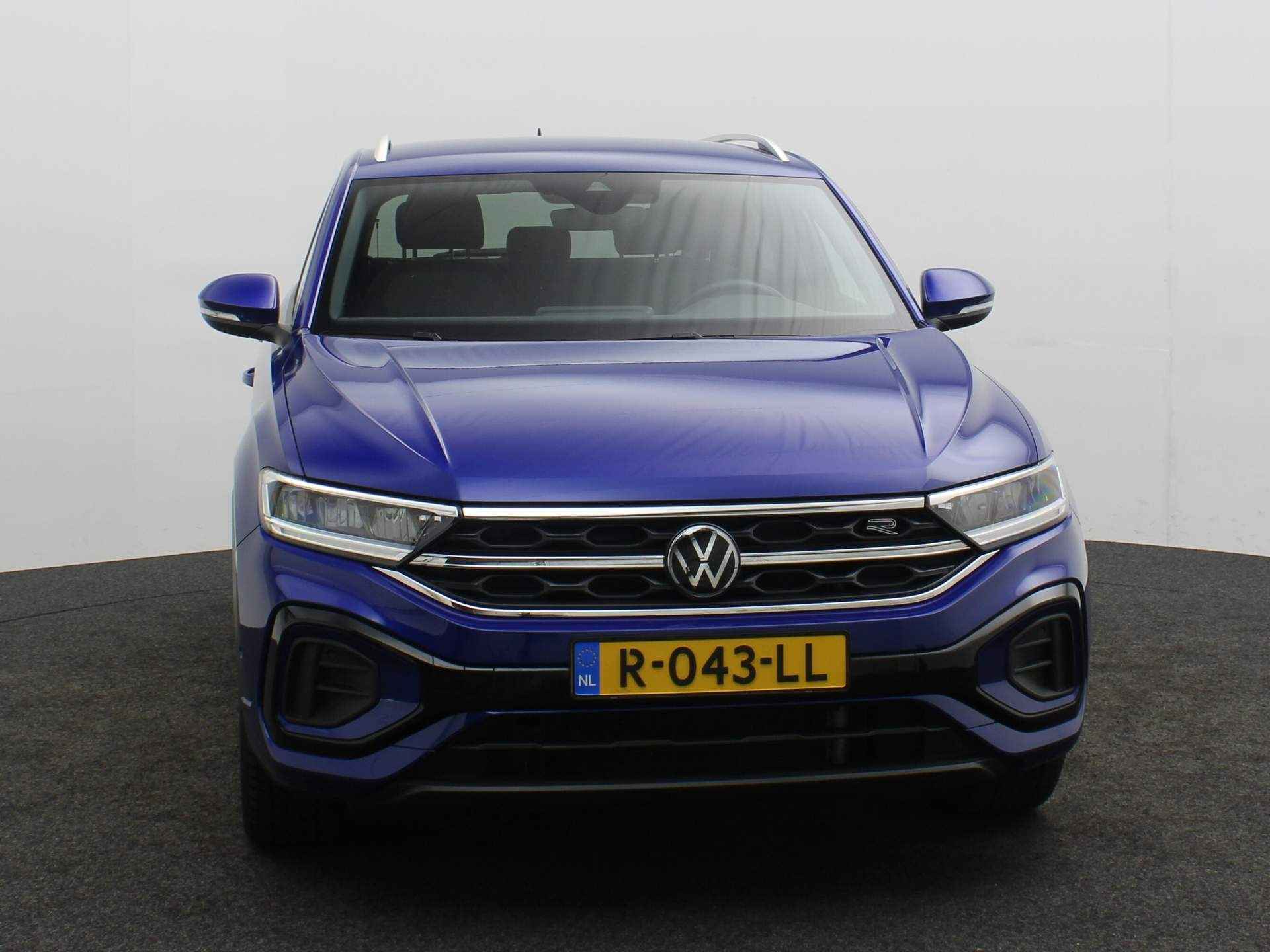 Volkswagen T-Roc R-Line 1.5 TSI 150pk DSG Automaat Adaptive cruise control, Navigatie, Airco, DAB, Parkeersensoren, App connect, LED verlichting, Parkeer assistent - 9/42