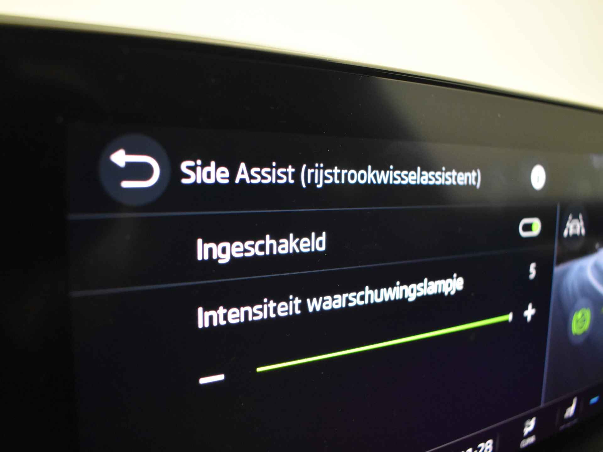 Škoda Octavia Combi 1.0 TSI Business Edition Plus 111pk | Head up display | Adaptief cruise control | Navigatie | Stoel + Stuur verwarming | K - 30/39