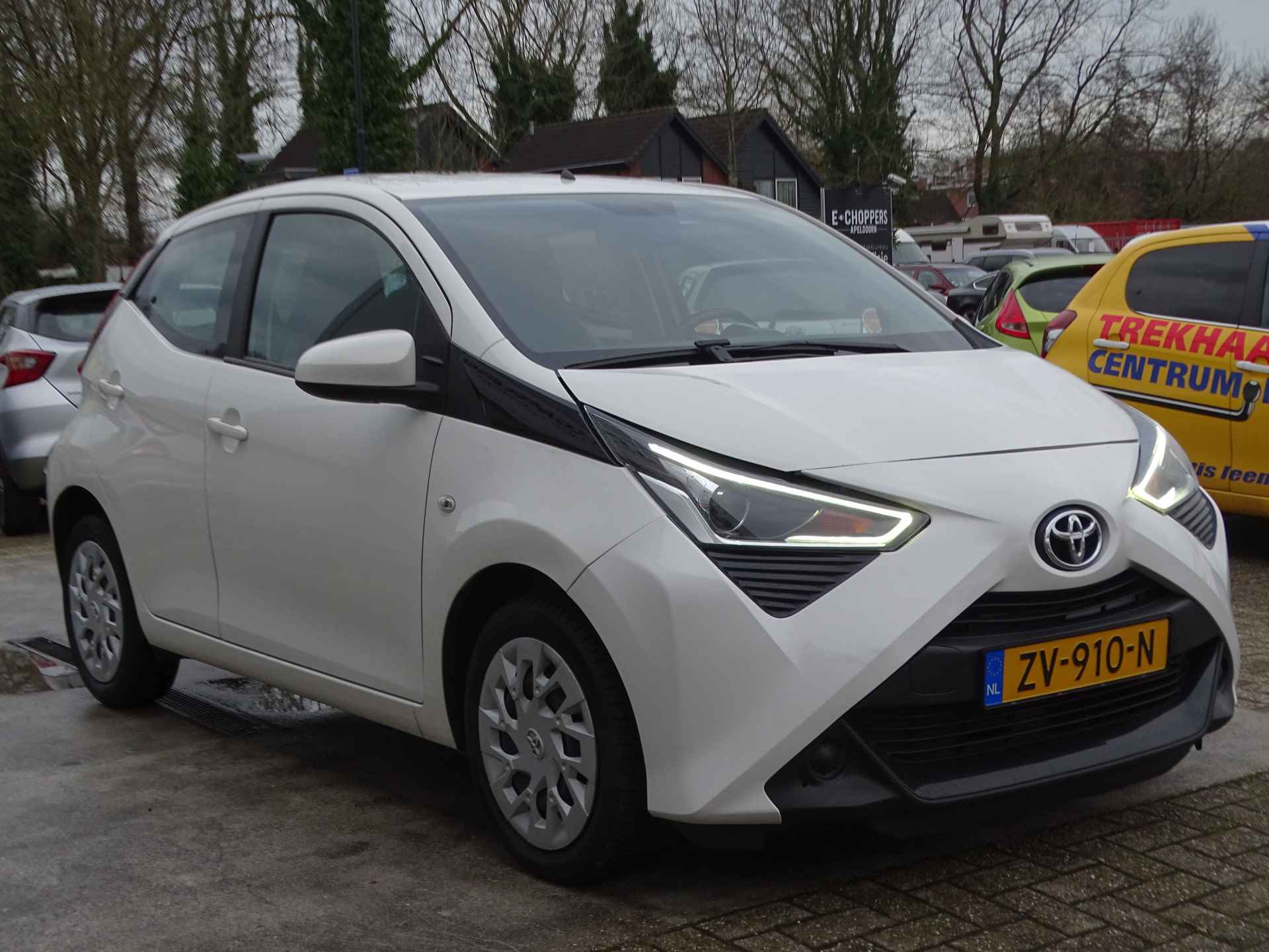 Toyota Aygo 1.0 VVT-i X-Play Limited, Airco, Camera, NAVI, 5 DRS, NL/NAP! - 14/34