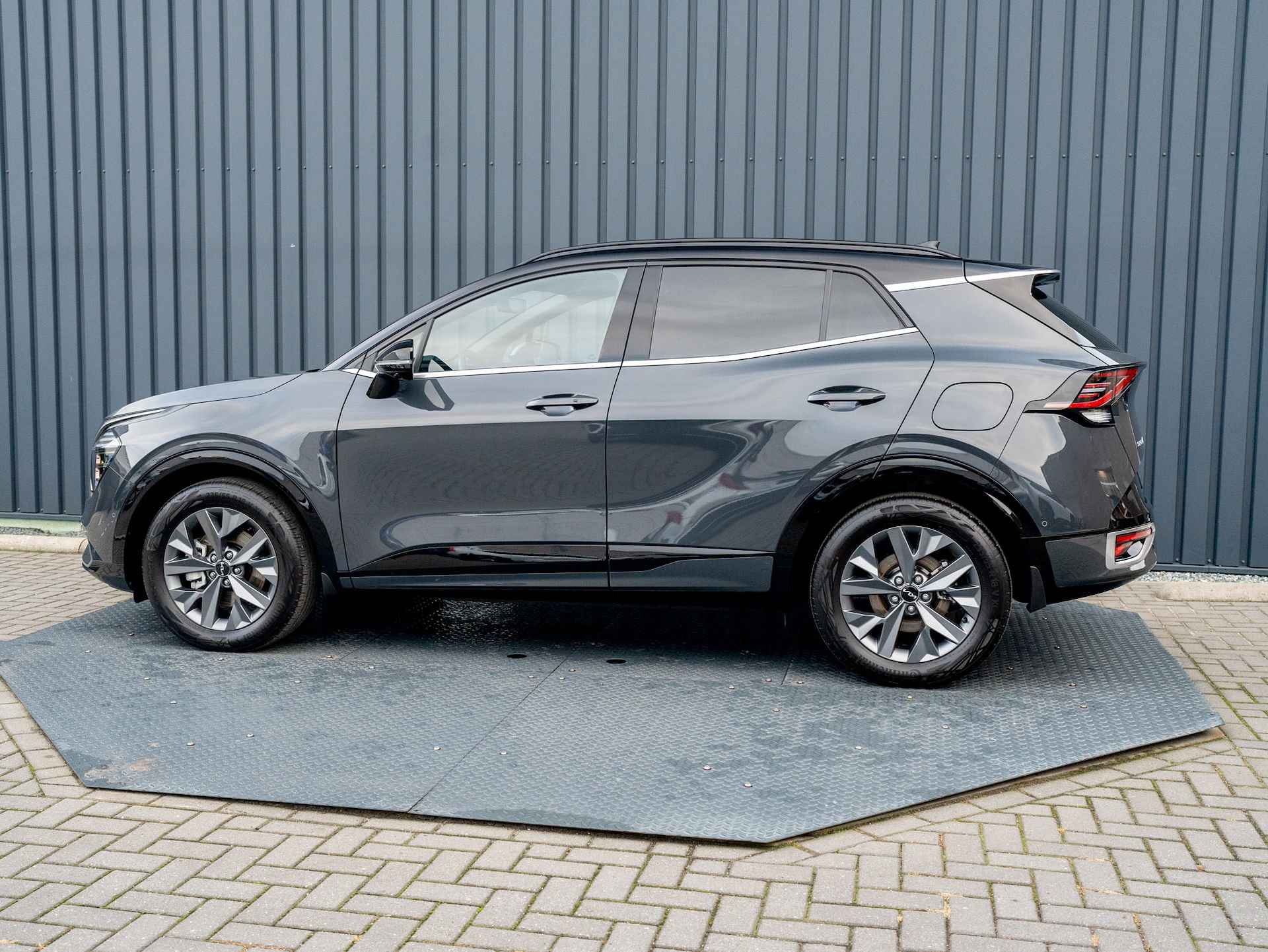 Kia Sportage 1.6 T-GDi 230pk HEV GT-PlusLine AWD | 360 Camera | Stoelkoeling | Harman/Kardon | Prijs Rijklaar!! - 4/57