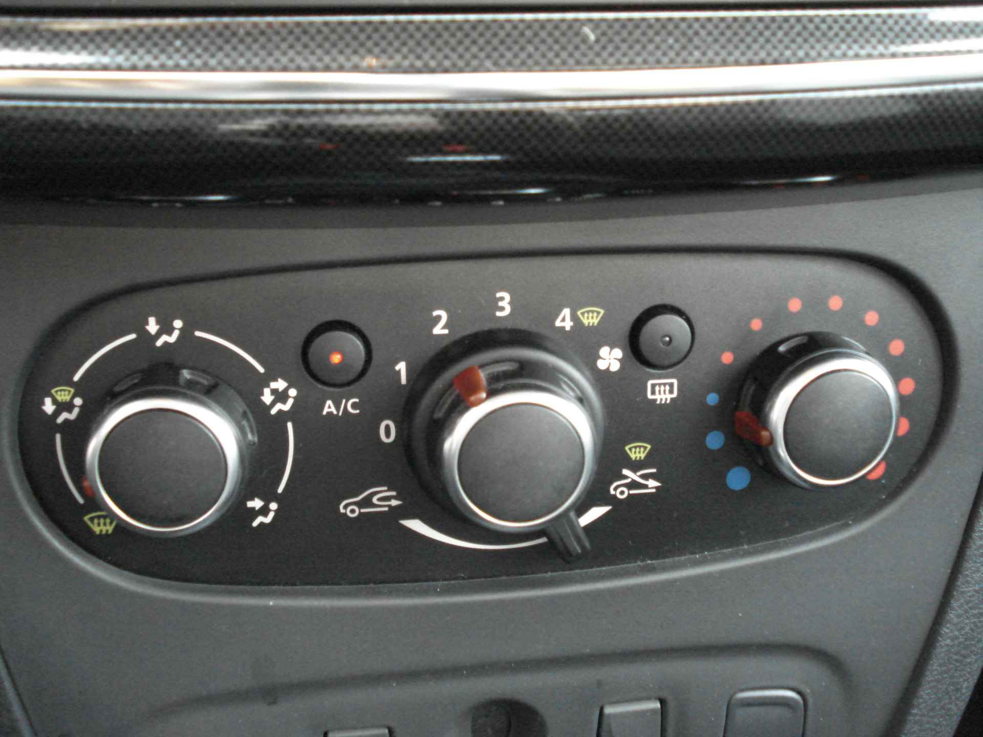 Dacia Sandero 0.9 TCe Laureate automaat - 9/17