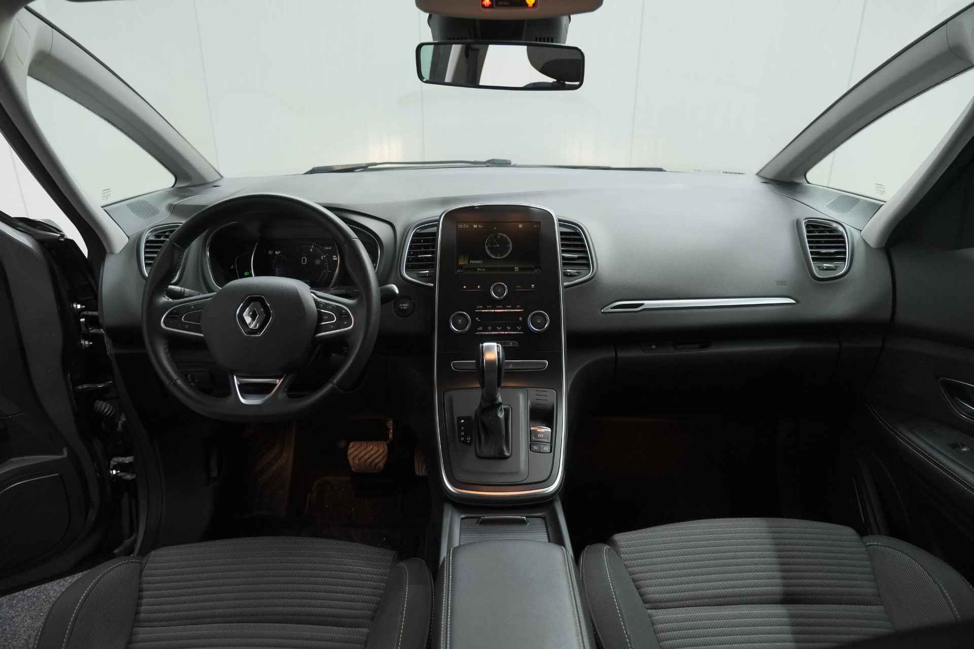 Renault Scénic TCe 140 EDC Intens | Parkeersensoren | Navigatie | Apple Carplay | Cruise Control - 16/74