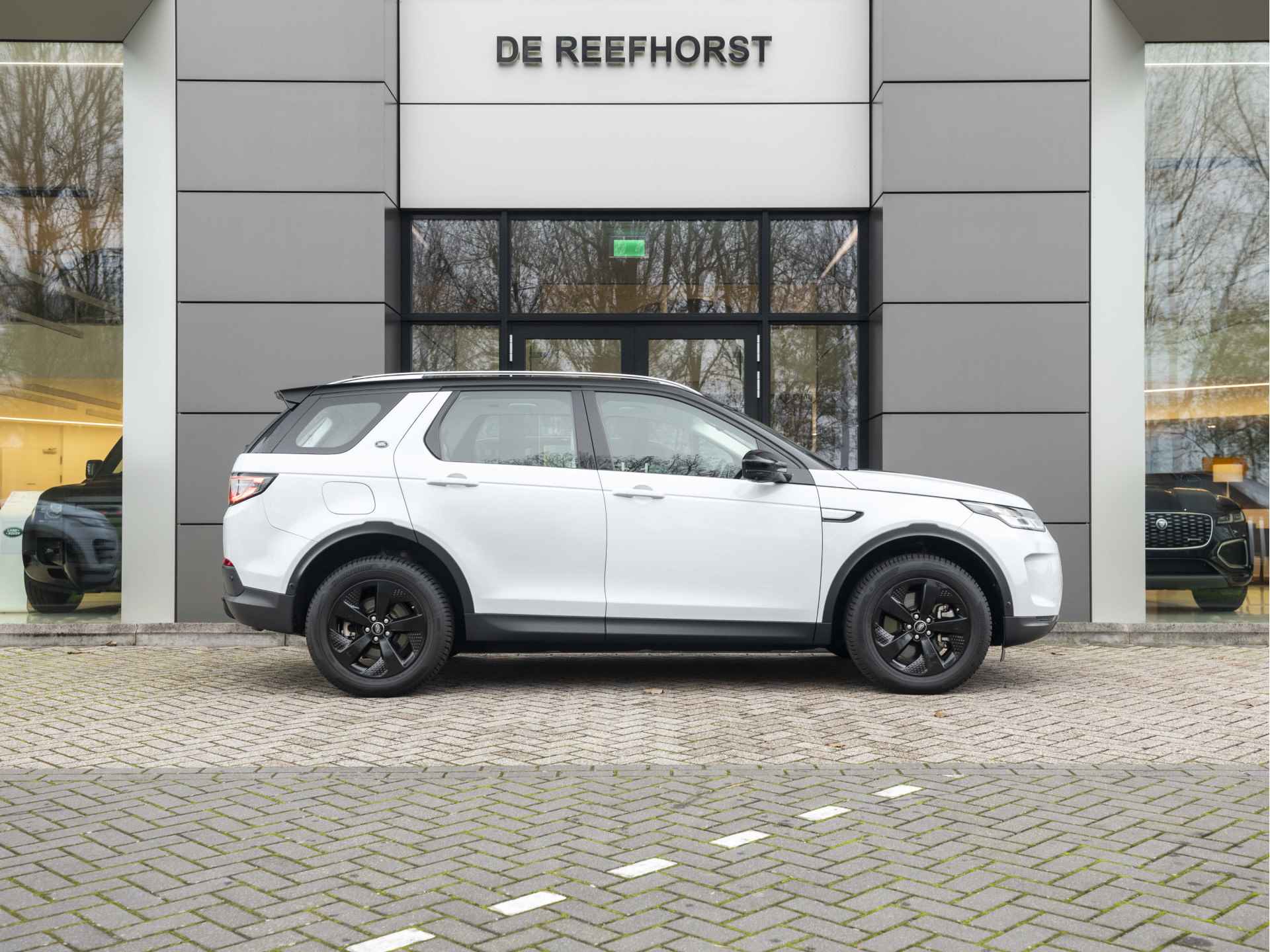 Land Rover Discovery Sport P300e S Blind Spot Assist | Trekhaak | Interactive Driver Display - 12/57