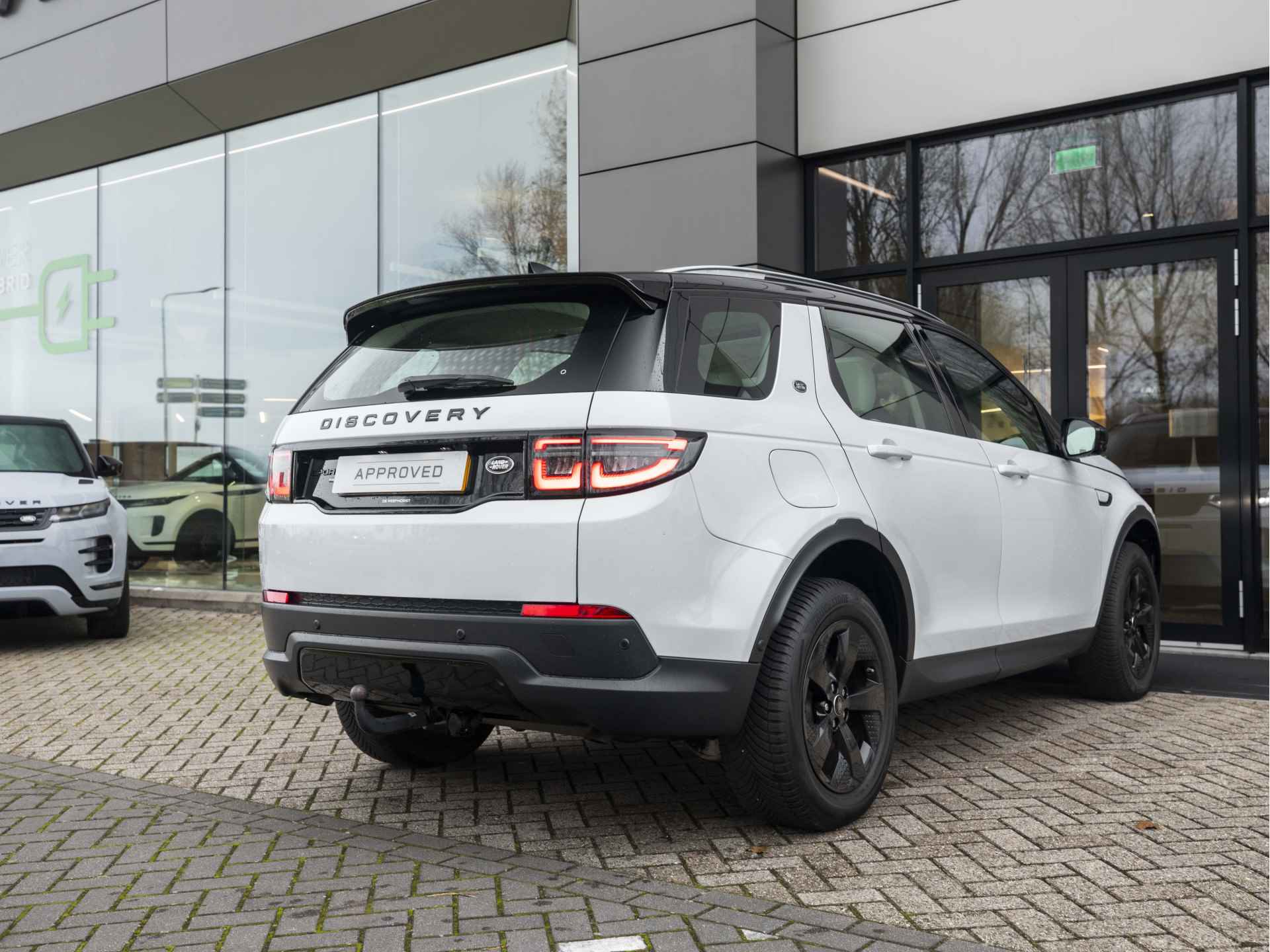 Land Rover Discovery Sport P300e S Blind Spot Assist | Trekhaak | Interactive Driver Display - 17/57