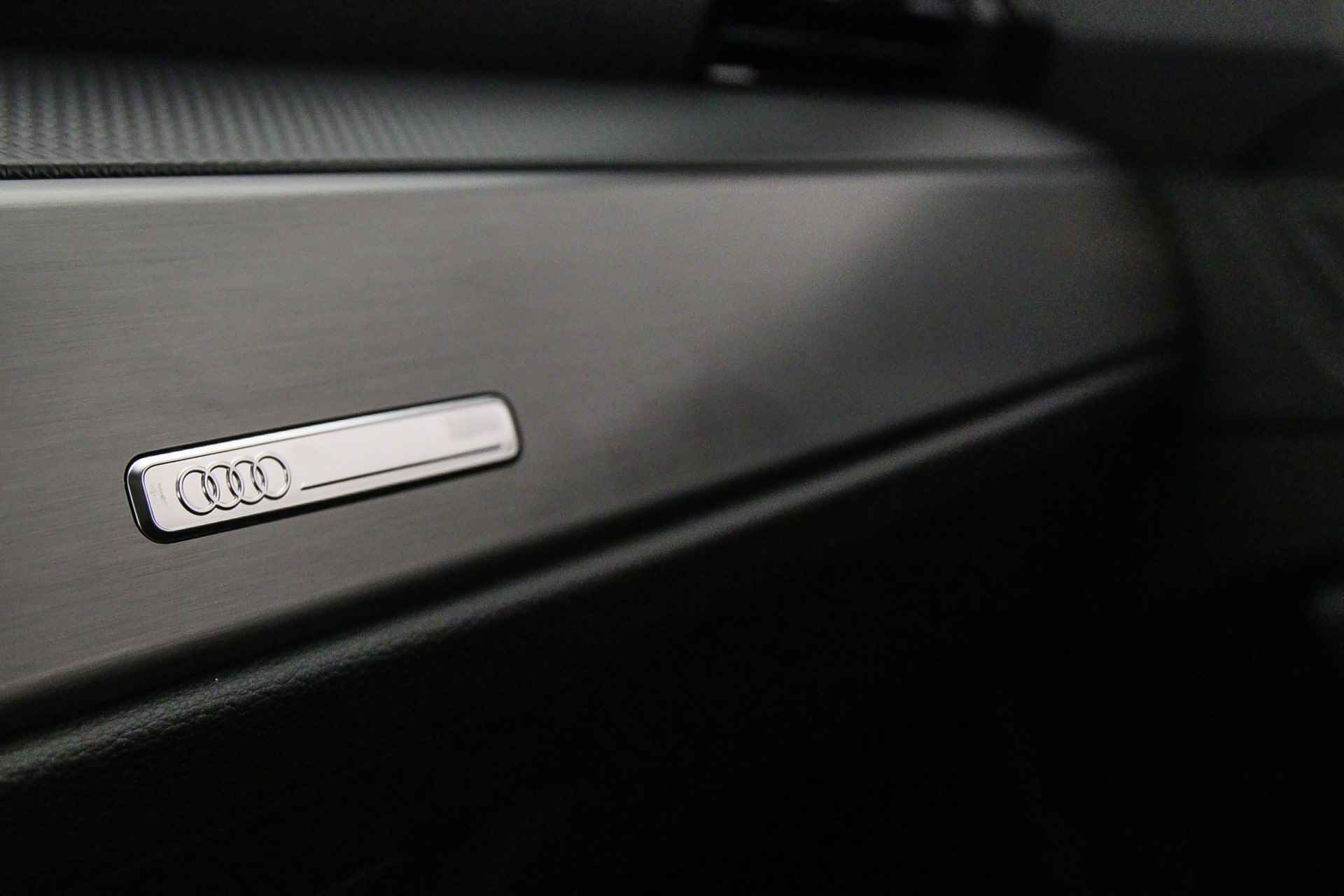 Audi Q3 Sportback S Edition 45 TFSI 245pk | Panodak | Adapt. Cruise | 20 inch | Audi Sound | Achteruitrijcamera | Dodehoek | Grootlichtassist | S-Line | - 30/46