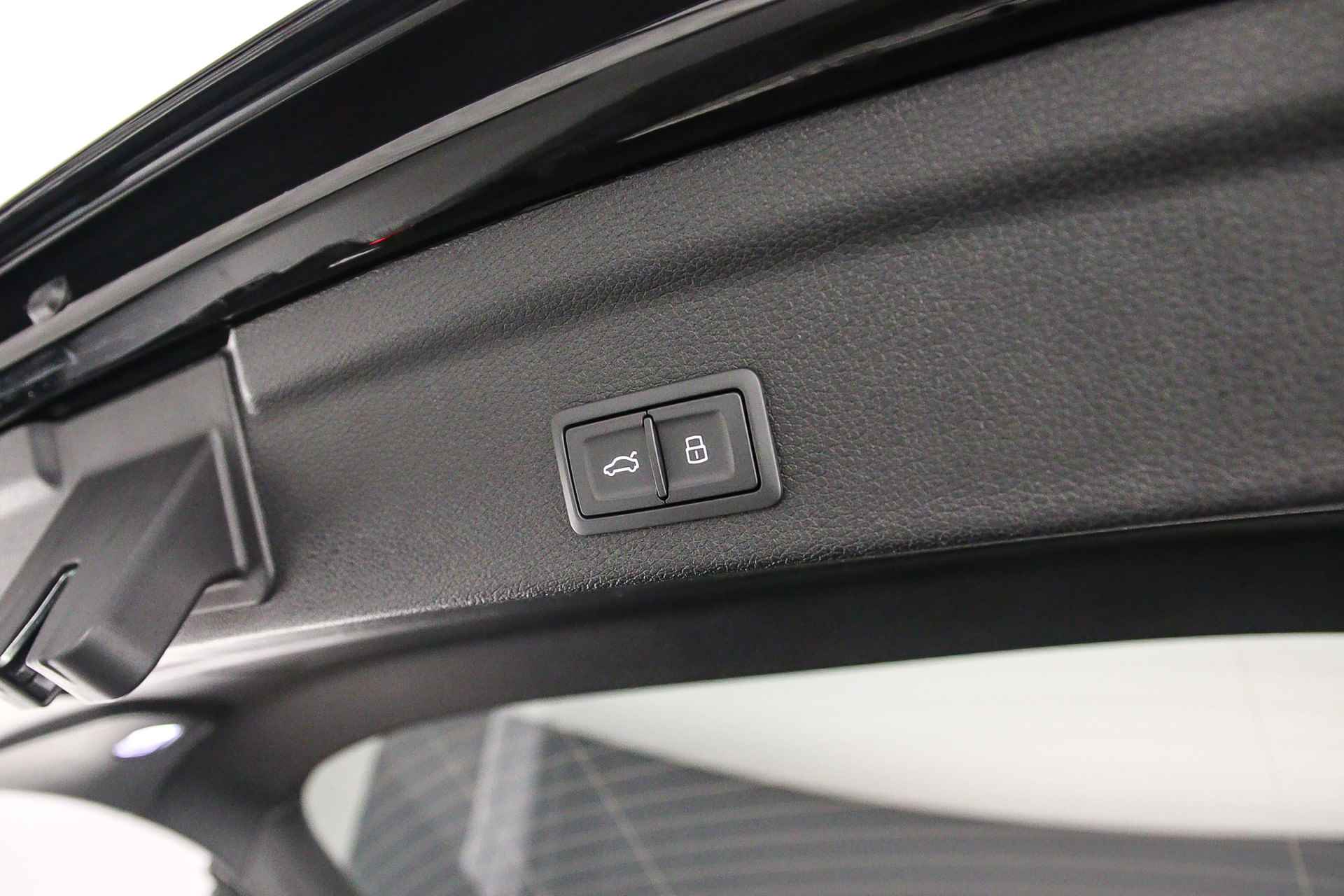 Audi Q3 Sportback S Edition 45 TFSI 245pk | Panodak | Adapt. Cruise | 20 inch | Audi Sound | Achteruitrijcamera | Dodehoek | Grootlichtassist | S-Line | - 34/46