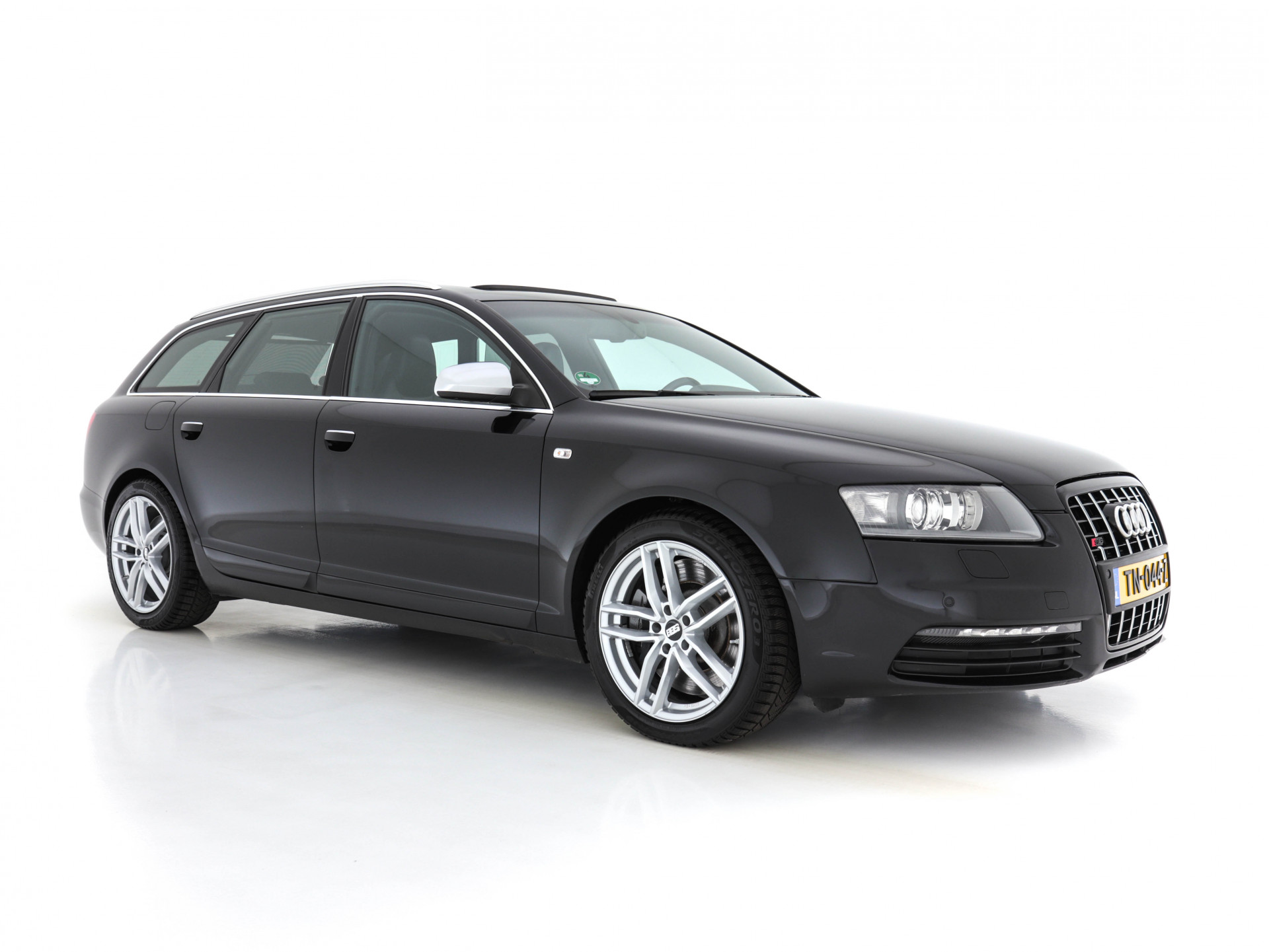 Audi S6 Avant S6 5.2 FSI Quattro [ DISTRIBUTIE-KETTING MOET VERVANGEN WORDEN ] Aut. *PANO | VALCONA-VOLLEDER | NAVI-FULLMAP | SPORT-SEATS | BOSE-SURROUND | ECC | PDC | CRUISE | 18"ALU*