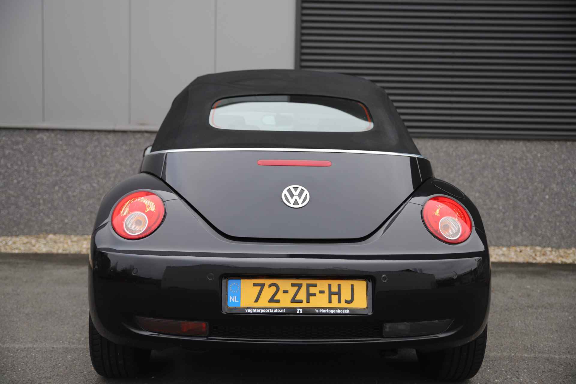 Volkswagen New Beetle Cabriolet 1.6 Highline/Leder/*Nieuwe kap*/Cruise/17"/stoelverw. - 15/37