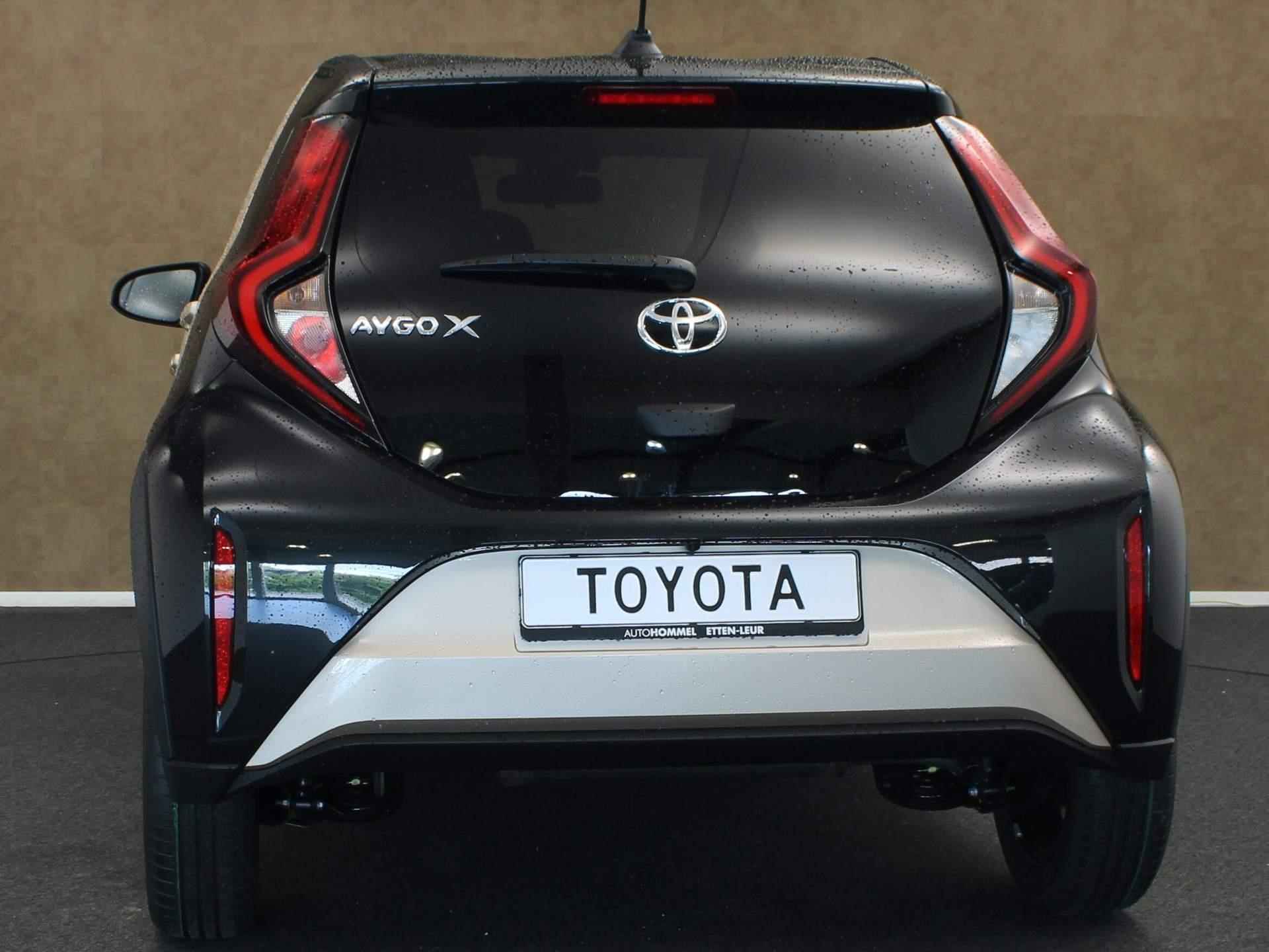Toyota Aygo X 1.0 VVT-i MT Pulse - ORIGINEEL NEDERLANDSE AUTO - DIRECT UIT VOORRAAD LEVERBAAR - LEASE MOGELIJK! - ADAPTIVE CRUISE CONTROL - ACHTERUITRIJ CAMERA - 6/29