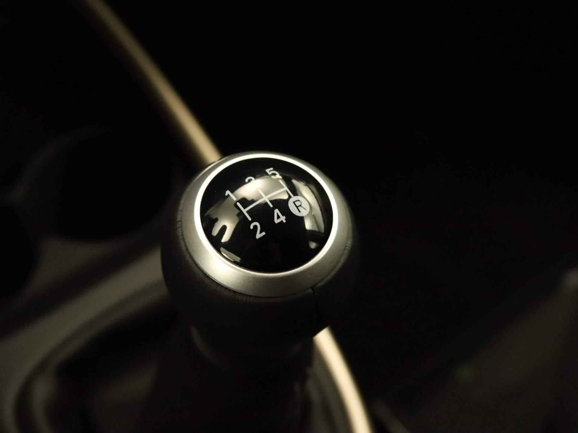 Toyota Aygo X 1.0 VVT-i MT Pulse - ORIGINEEL NEDERLANDSE AUTO - DIRECT UIT VOORRAAD LEVERBAAR - LEASE MOGELIJK! - ADAPTIVE CRUISE CONTROL - ACHTERUITRIJ CAMERA - 23/29