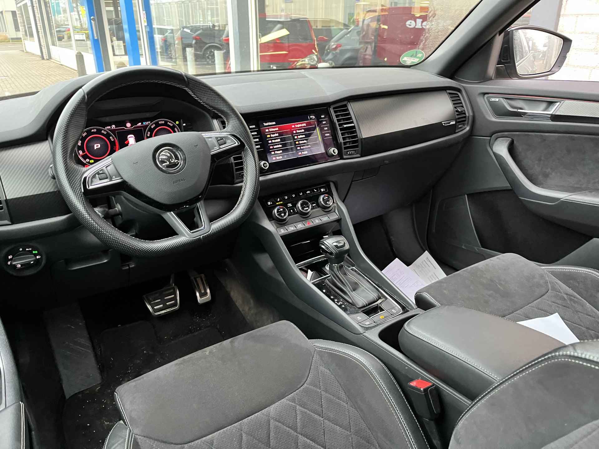 Škoda Kodiaq 1.5 TSI Sportline Business / AUTOMAAT/ CANTON AUDIO/ 360 CAMERA/ PARK. SENSOREN/ LED/ DODE HOEK/ MEMORY SEATS/ KEYLESS/ STOELVERWARM. V&A/ VIRTUAL COCKPIT/ ADAPT. CRUISE/ APP CONNECT/ NAVI/ CLIMA/ DAB - 9/33