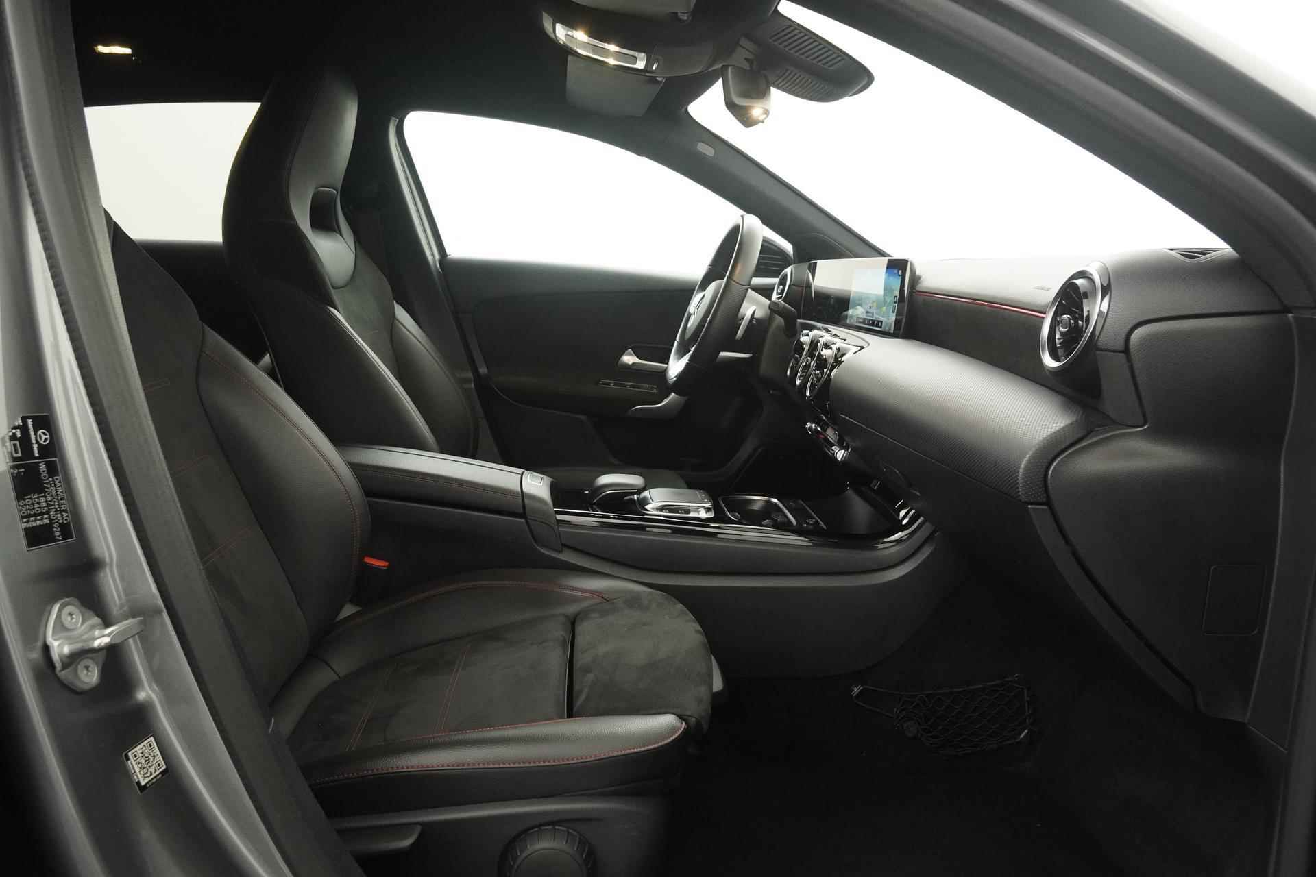 Mercedes-Benz A-klasse 200 Premium | Virtual cockpit | Camera | - 3/37