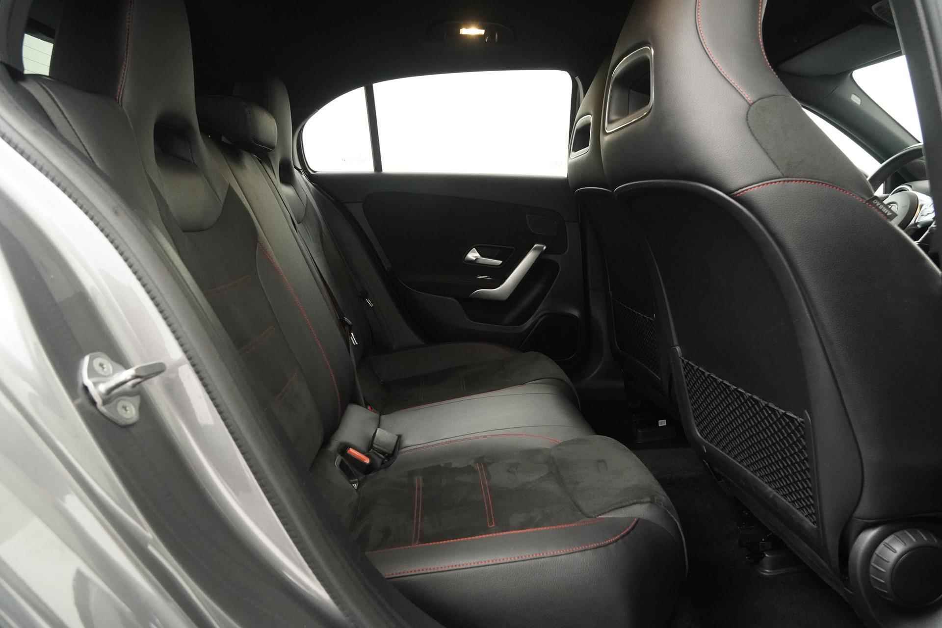 Mercedes-Benz A-klasse 200 Premium | Virtual cockpit | Camera | - 24/37