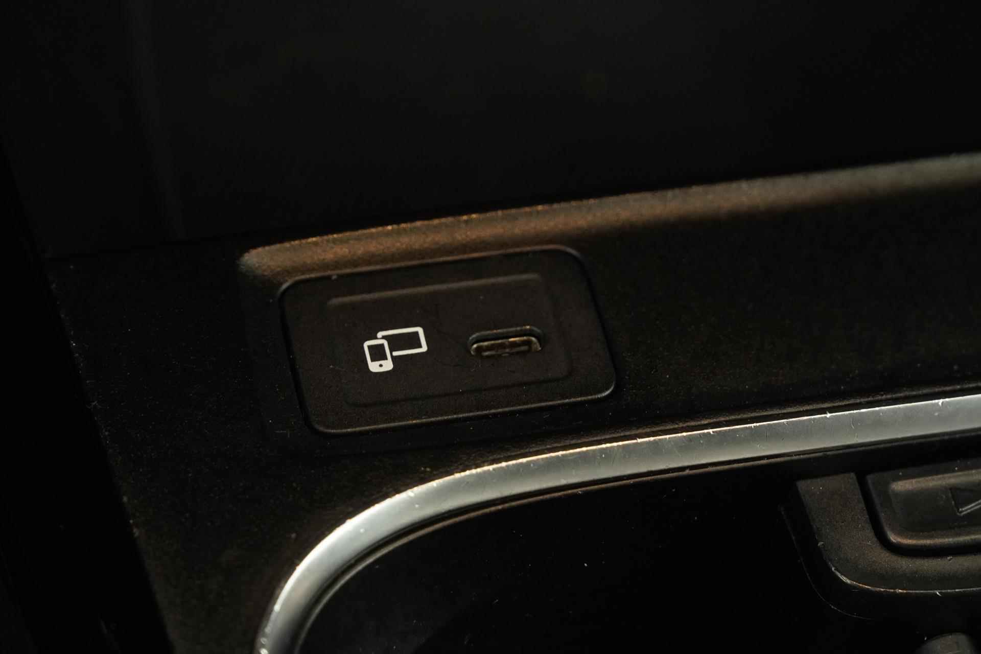 Mercedes-Benz A-klasse 200 Premium | Virtual cockpit | Camera | - 34/37