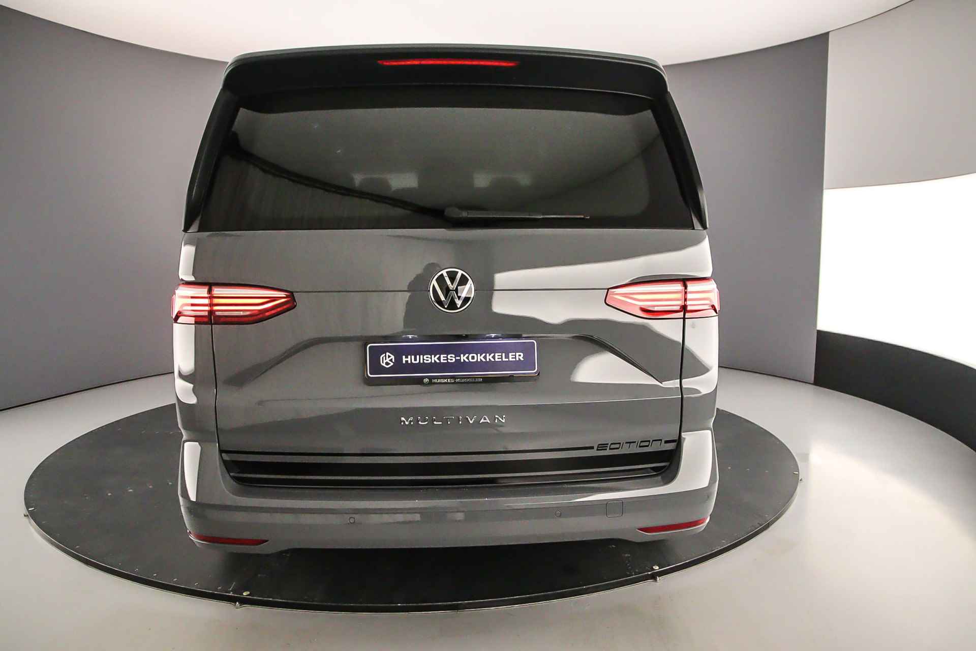 Volkswagen Multivan 1.4 eHybrid L2H1 Style T7 1.4 TSI PHEV 218PK L2H1 | Navigatie | 7-zitter| Panoramadak | Led | - 54/56