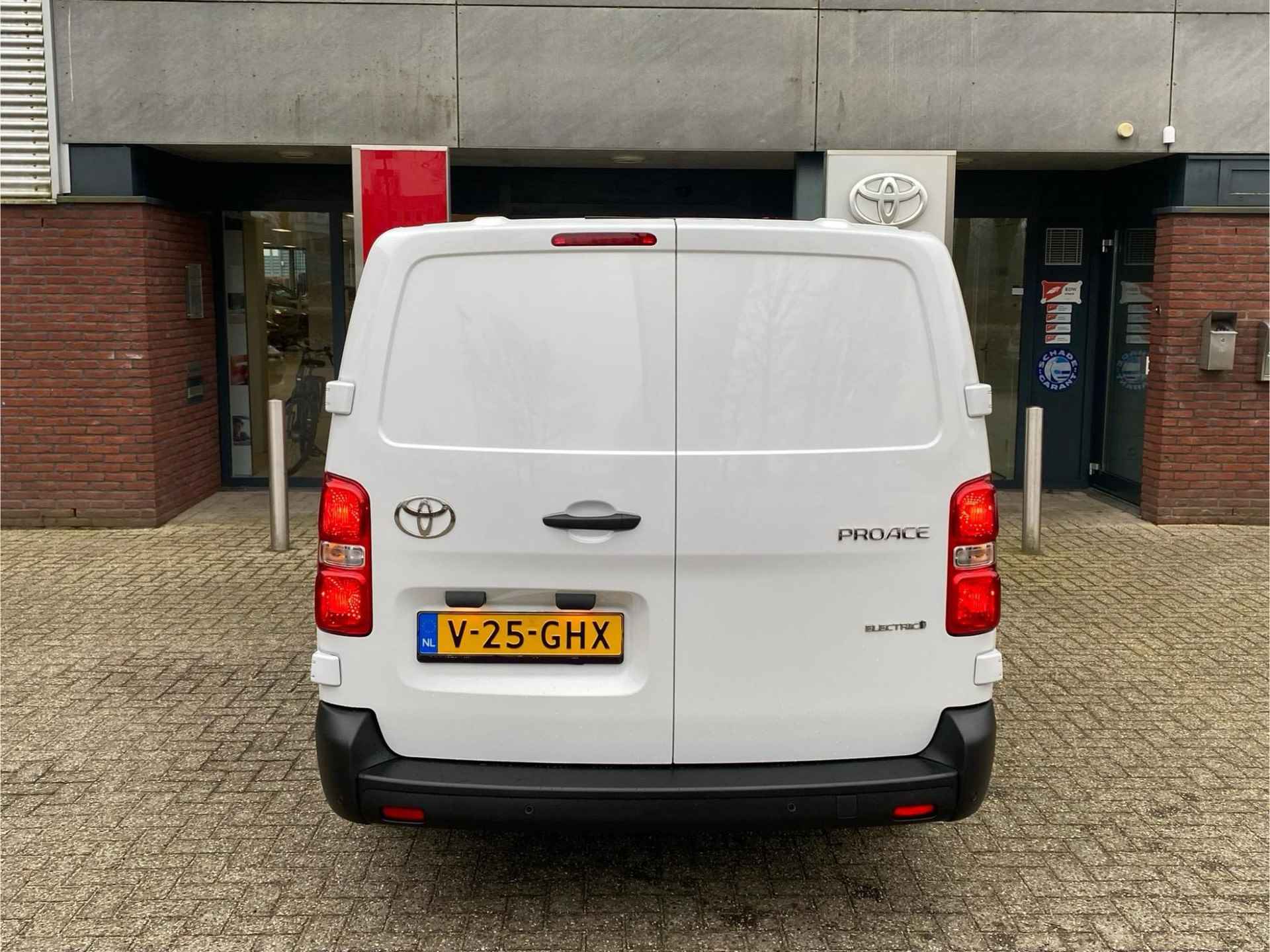 Toyota Proace Long Worker CHALLENGER 75KWH ELECTRIC - 17/43