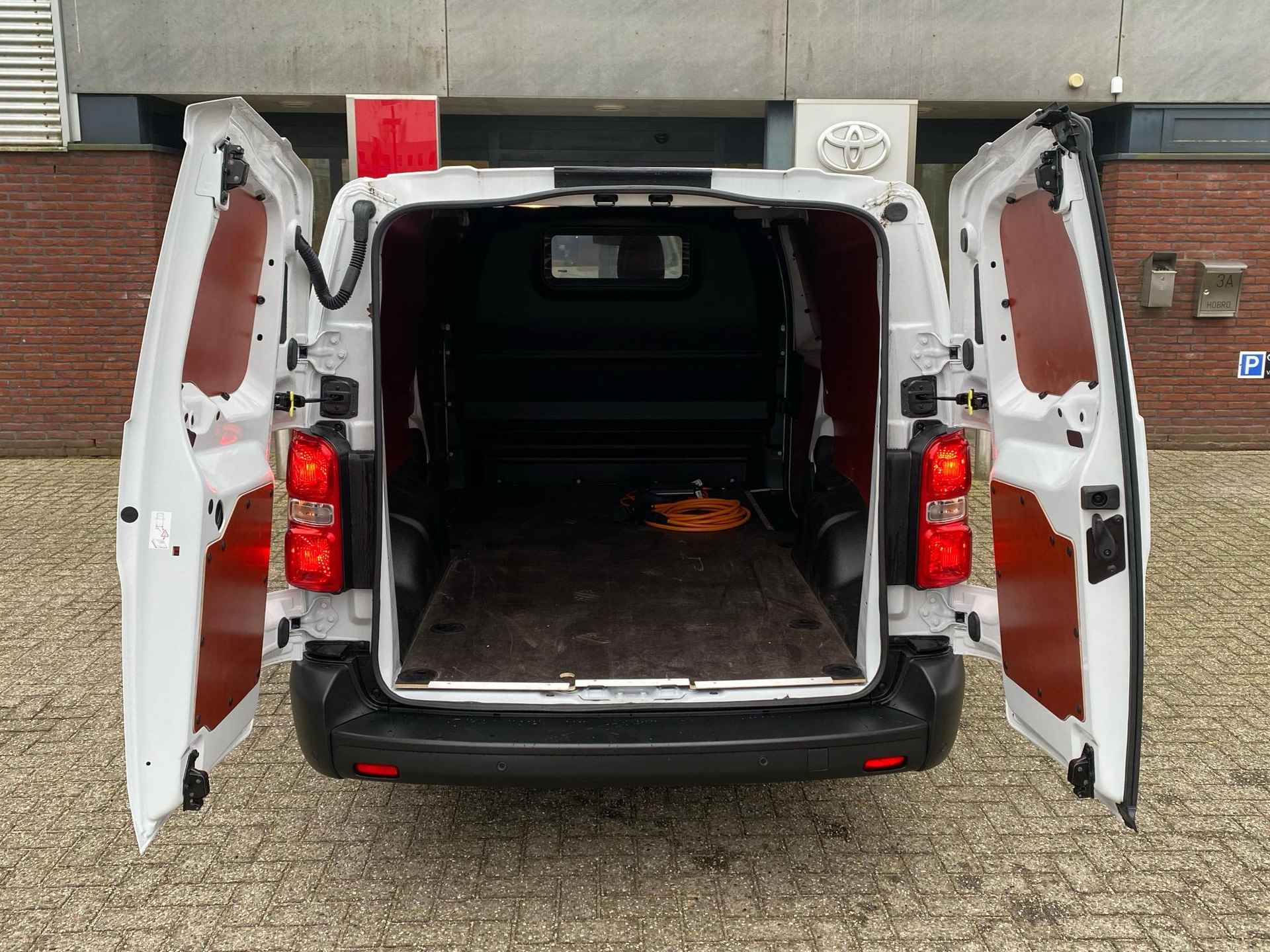 Toyota Proace Long Worker CHALLENGER 75KWH ELECTRIC - 19/43