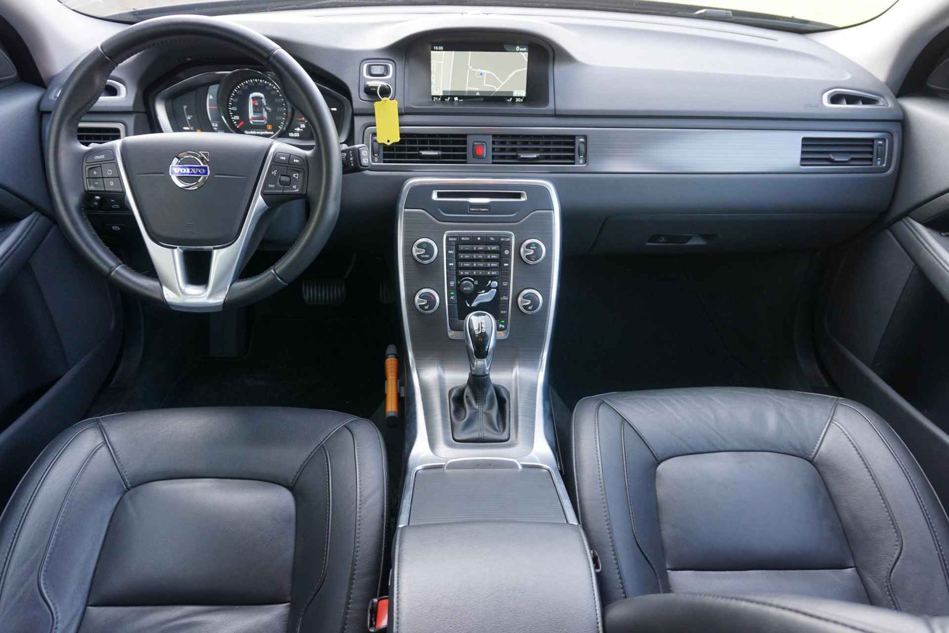 Volvo V70 2.0 T4 Polar+ | Trekhaak | Memory | Schuif-Kanteldak |  Harman/Kardon audio | Leder | Stand kachel | Bi-Xenon - 5/32