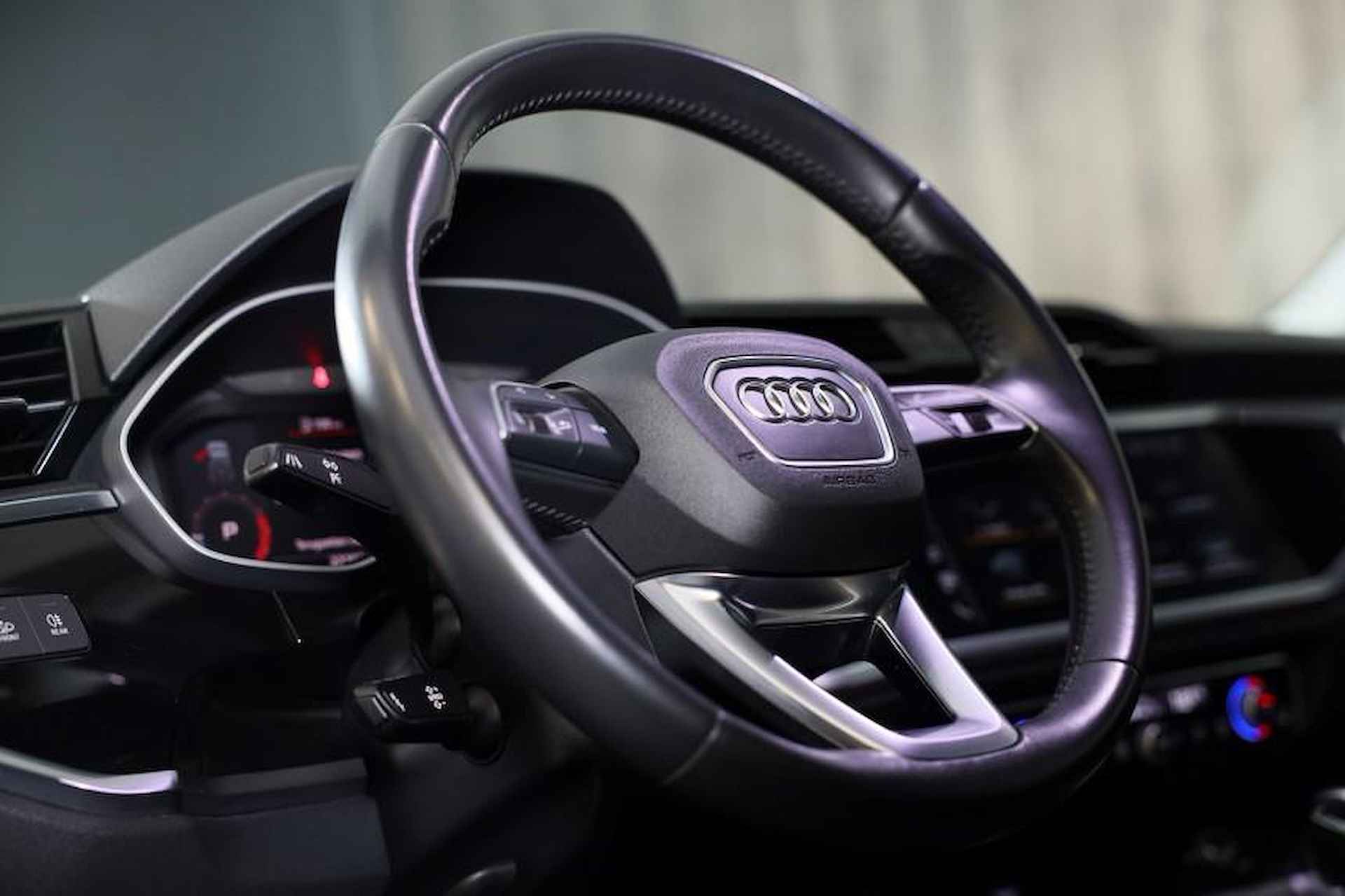 Audi Q3 35 TFSI S Line / AUT / Virtual Cockpit / Lane Assist / Dode Hoek / Elek Achterklep / Led / Pdc / 21 Inch - 8/49