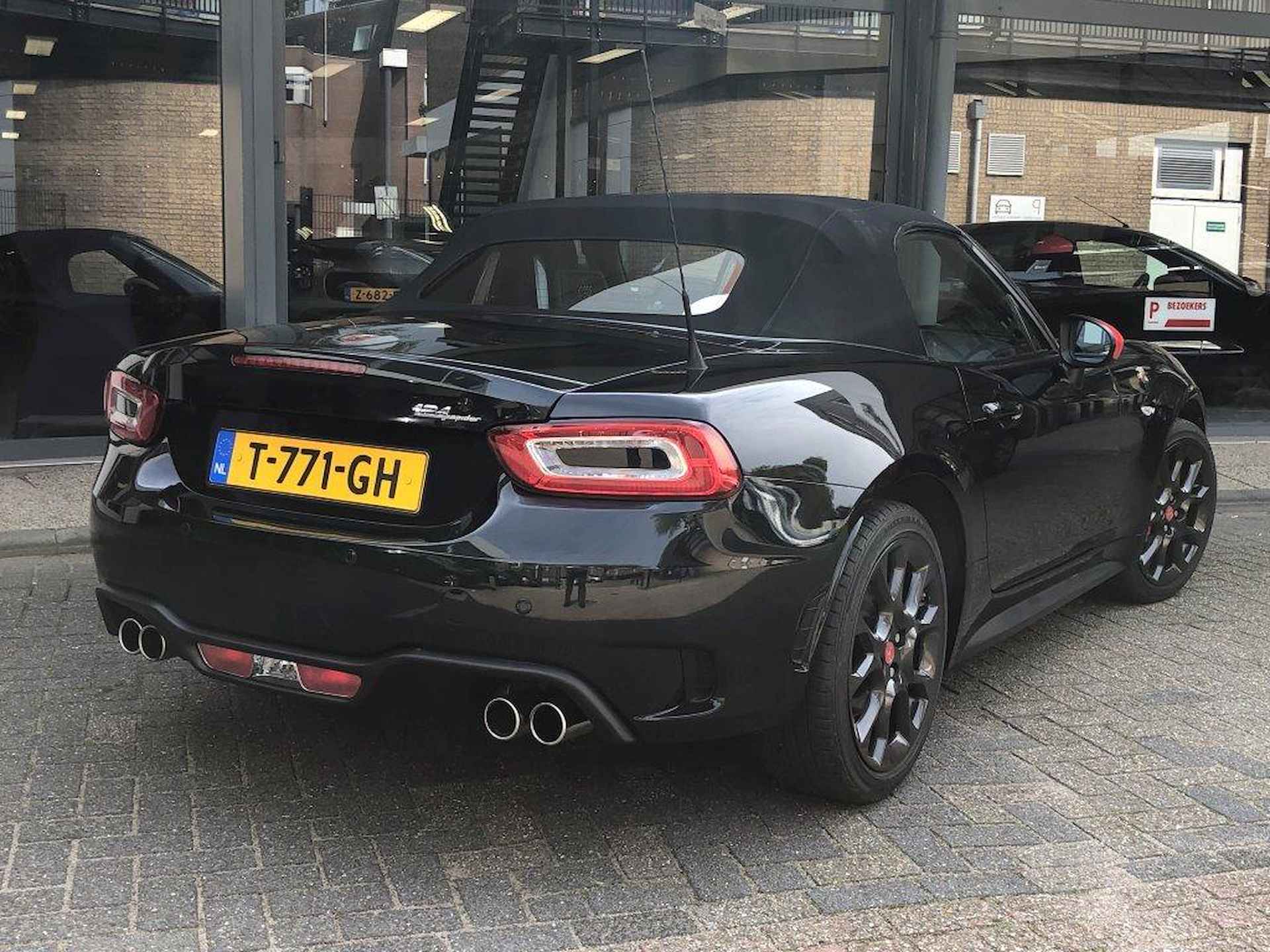 Fiat 124 Spider ABARTH - 17/21