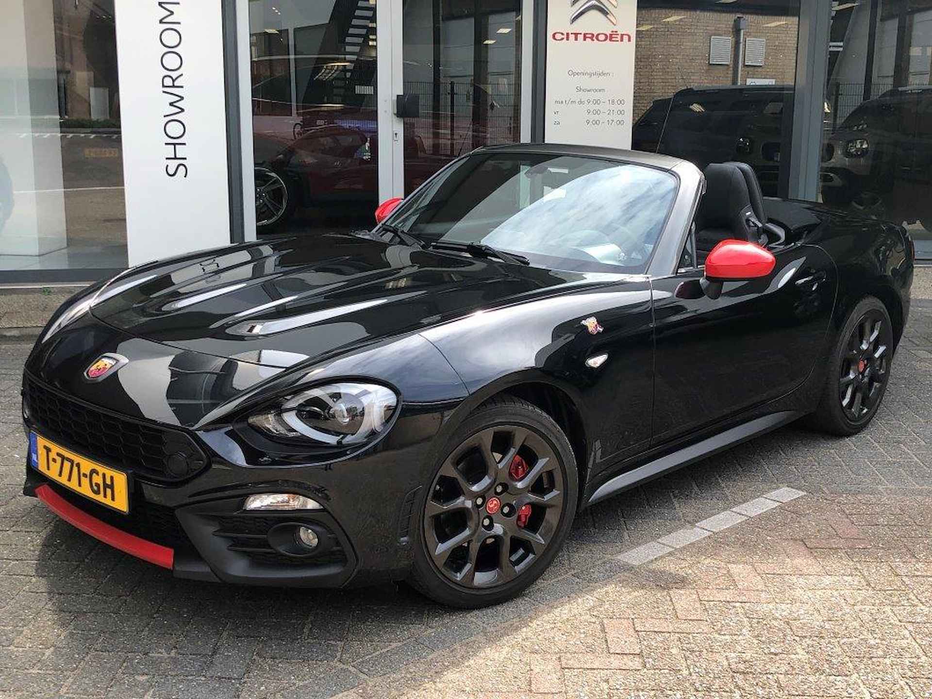 Fiat 124 Spider ABARTH - 18/21