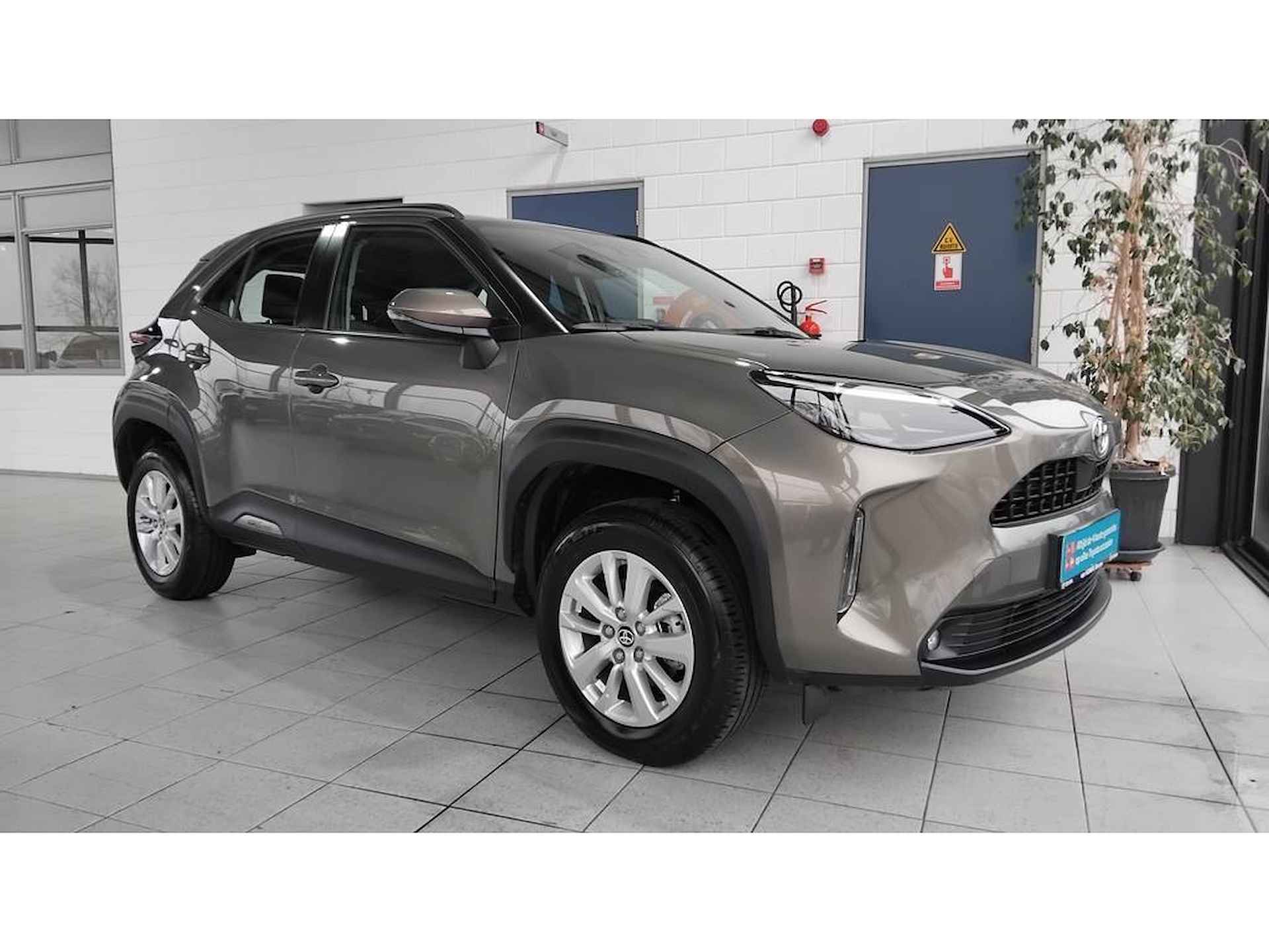 Toyota Yaris Cross 1.5 | HUD | Keyless | Stoel/stuurverw | Navigatie | LED | - 24/24