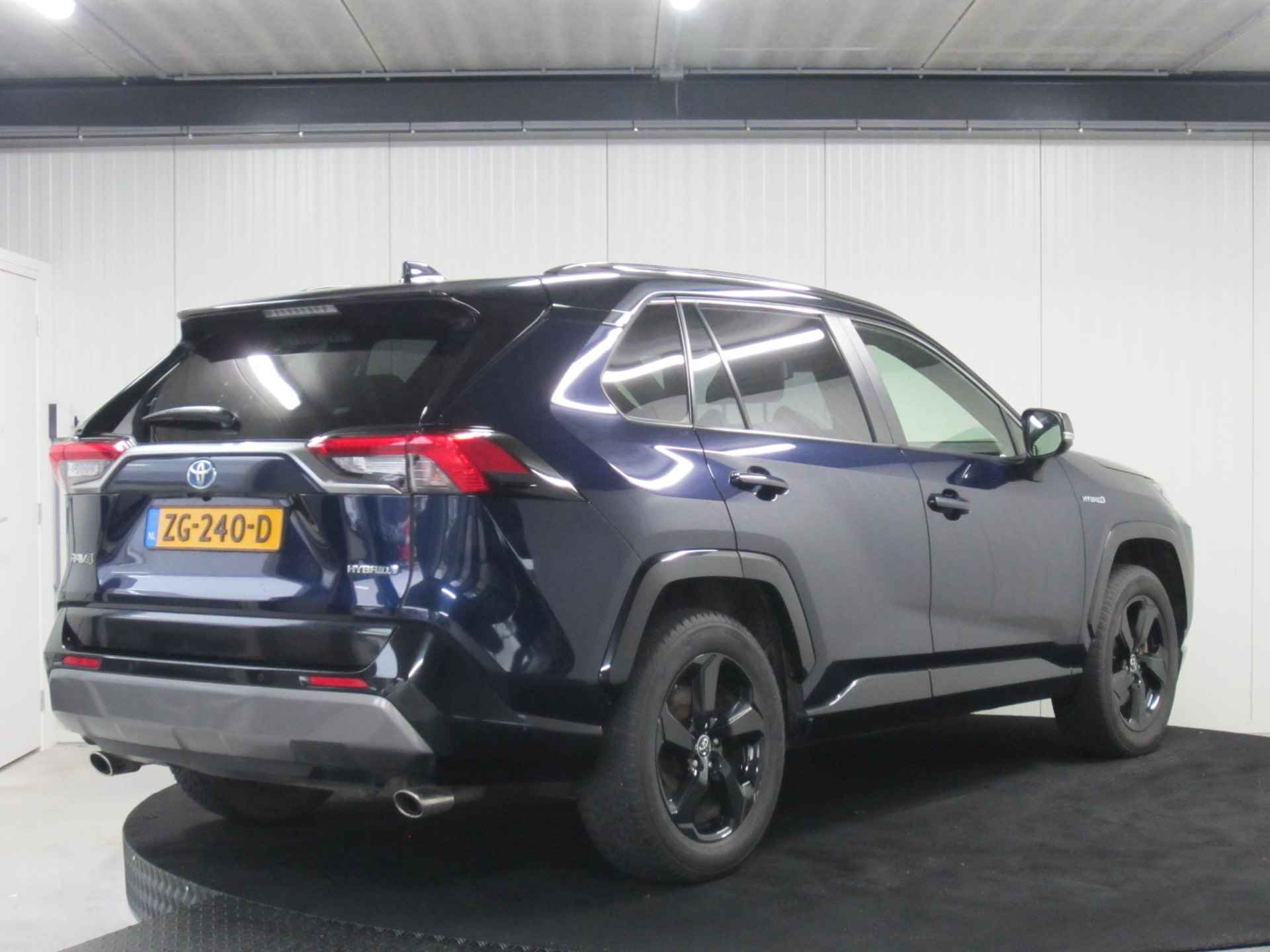 Toyota RAV4 2.5 Hybrid Bi-Tone Navi 360Camera PDC Cruise - 18/23