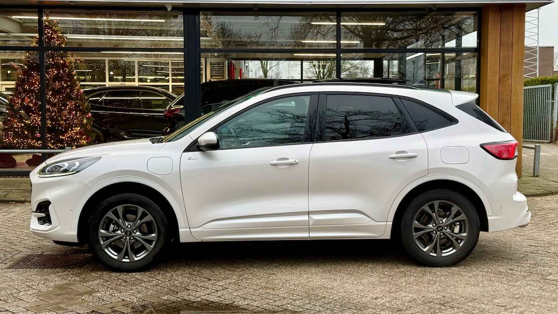 FORD Kuga 2.5 PHEV ST-LINE X / FULL OPTIONS / Trekhaak+18inch - 14/25