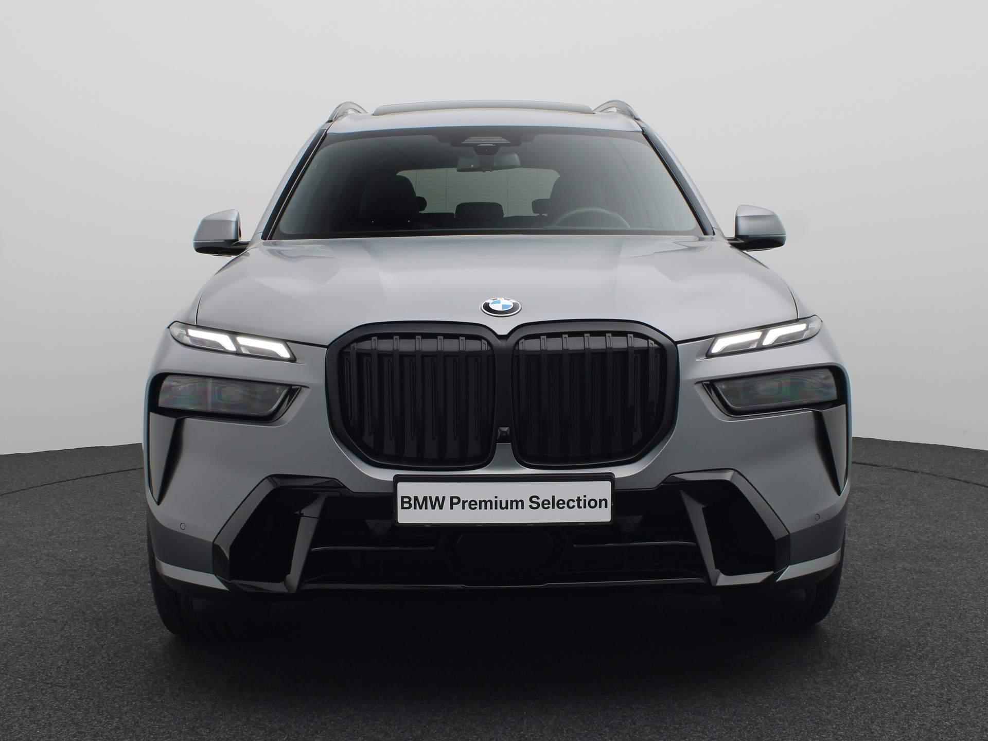 BMW X7 xDrive40d High Executive | M Sportpakket Pro | Trekhaak | Panoramadak | Stoelventilatie | Driving Assistant Professional | Harman Kardon | 22'' - 3/38