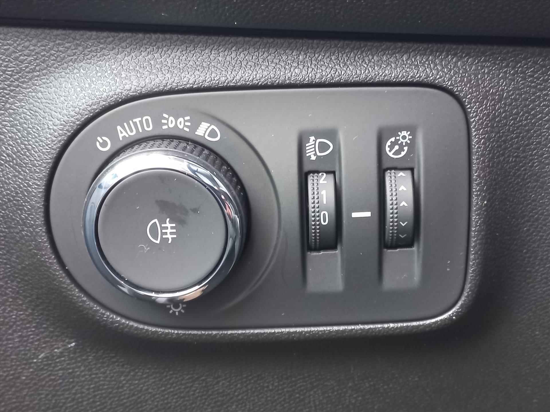 Opel Adam 1.0T 90pk BLITZ | Airconditioning | Lm velgen | Navigatie | Winterpack - 19/34