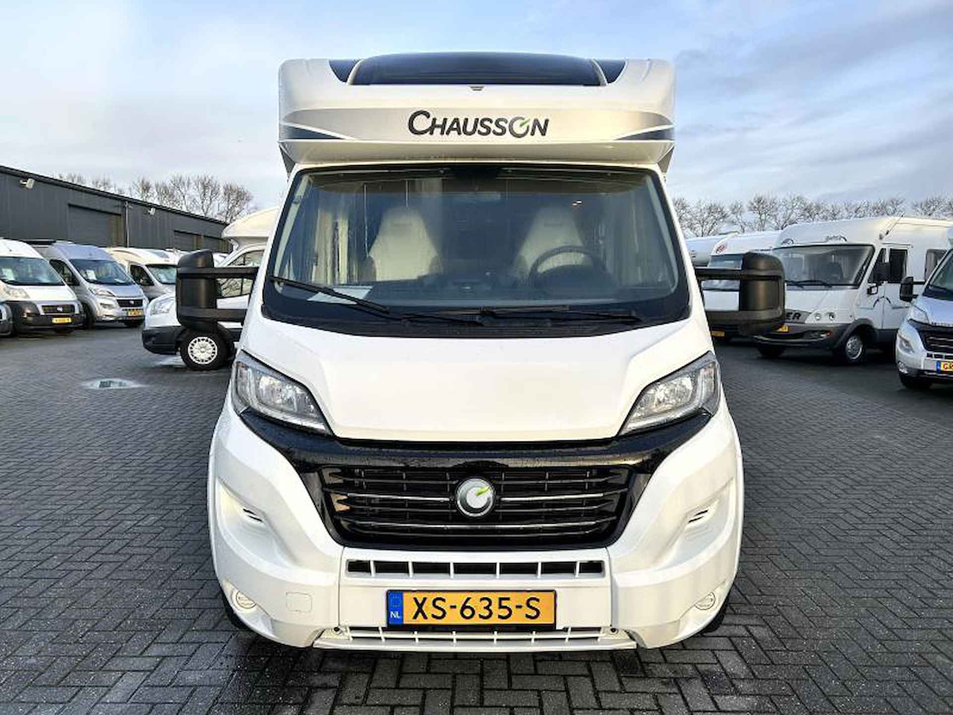 Chausson Titanium 738 XLB Queensbed/2019/Euro6/7.4m - 23/23