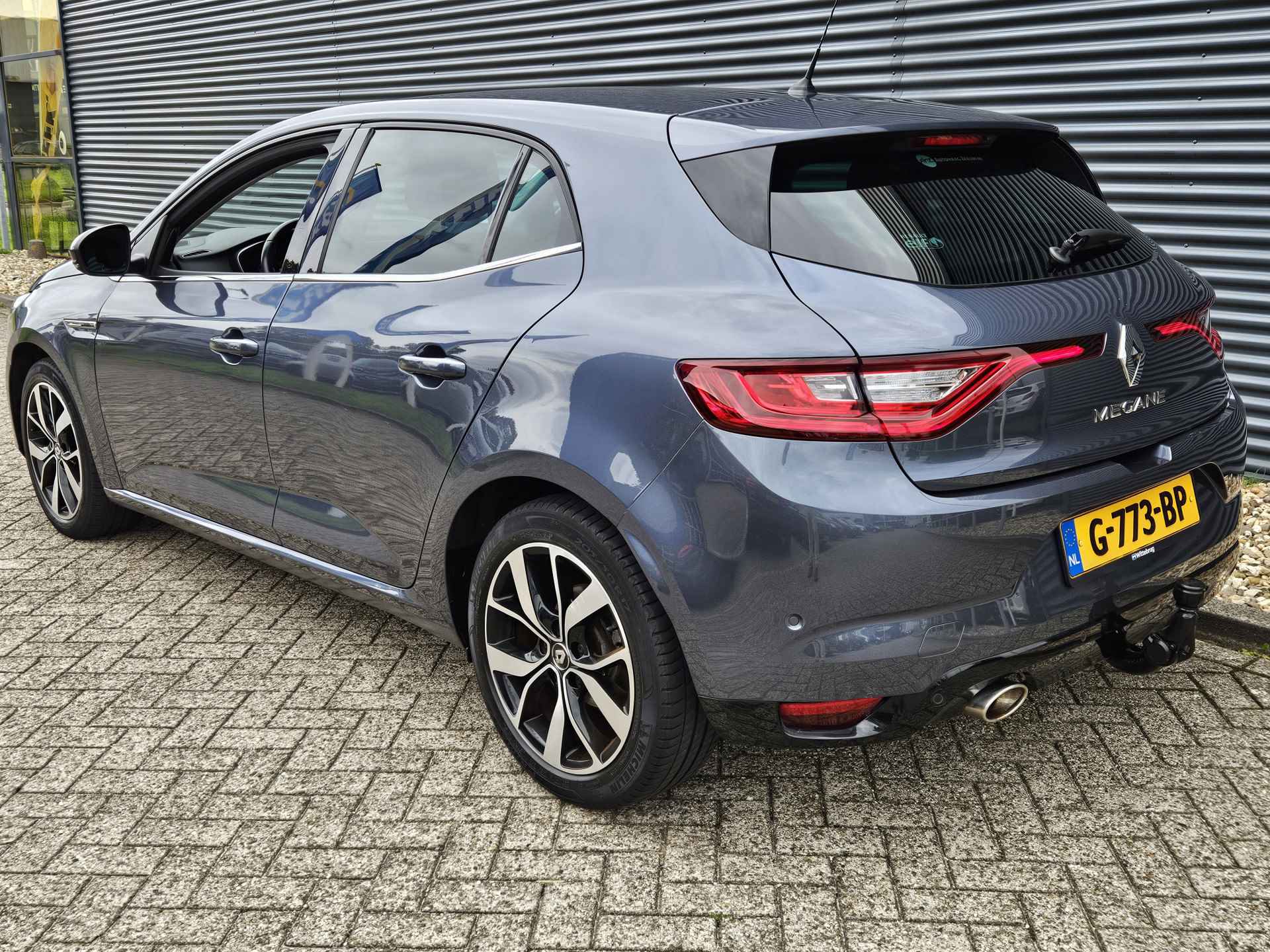 Renault Mégane 1.3 TCe 140 Bose | Trekhaak | Parkeercamera | Navigatie | Bluetooth | Park Assist | 1e Eigenaar !! - 5/50