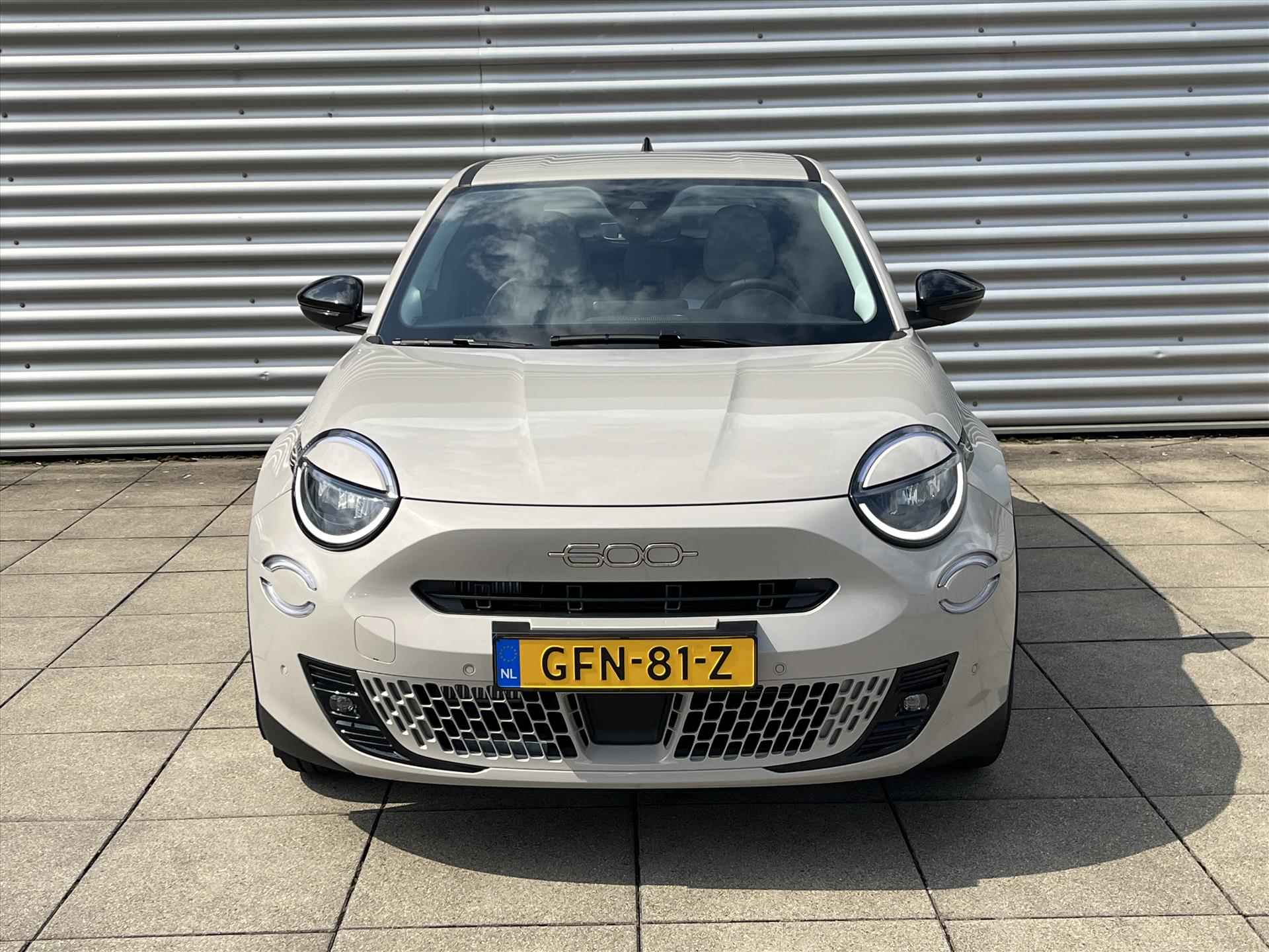 FIAT 600 1.2 Hybrid Turbo Charged 100pk Aut La Prima | Achteruitrijcamera | Navigatie | Cruise Control - 5/28