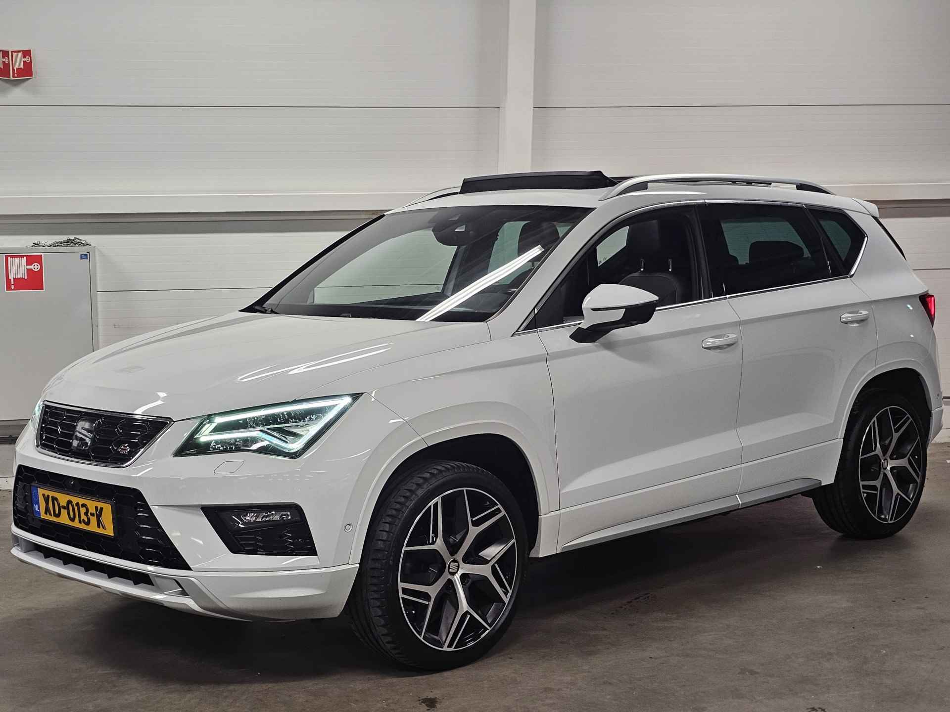 SEAT Ateca 1.5 TSI FR Business Intense Automaat | Pack Winter | Elektrisch Panoramadak | 19 Inch - 4/49