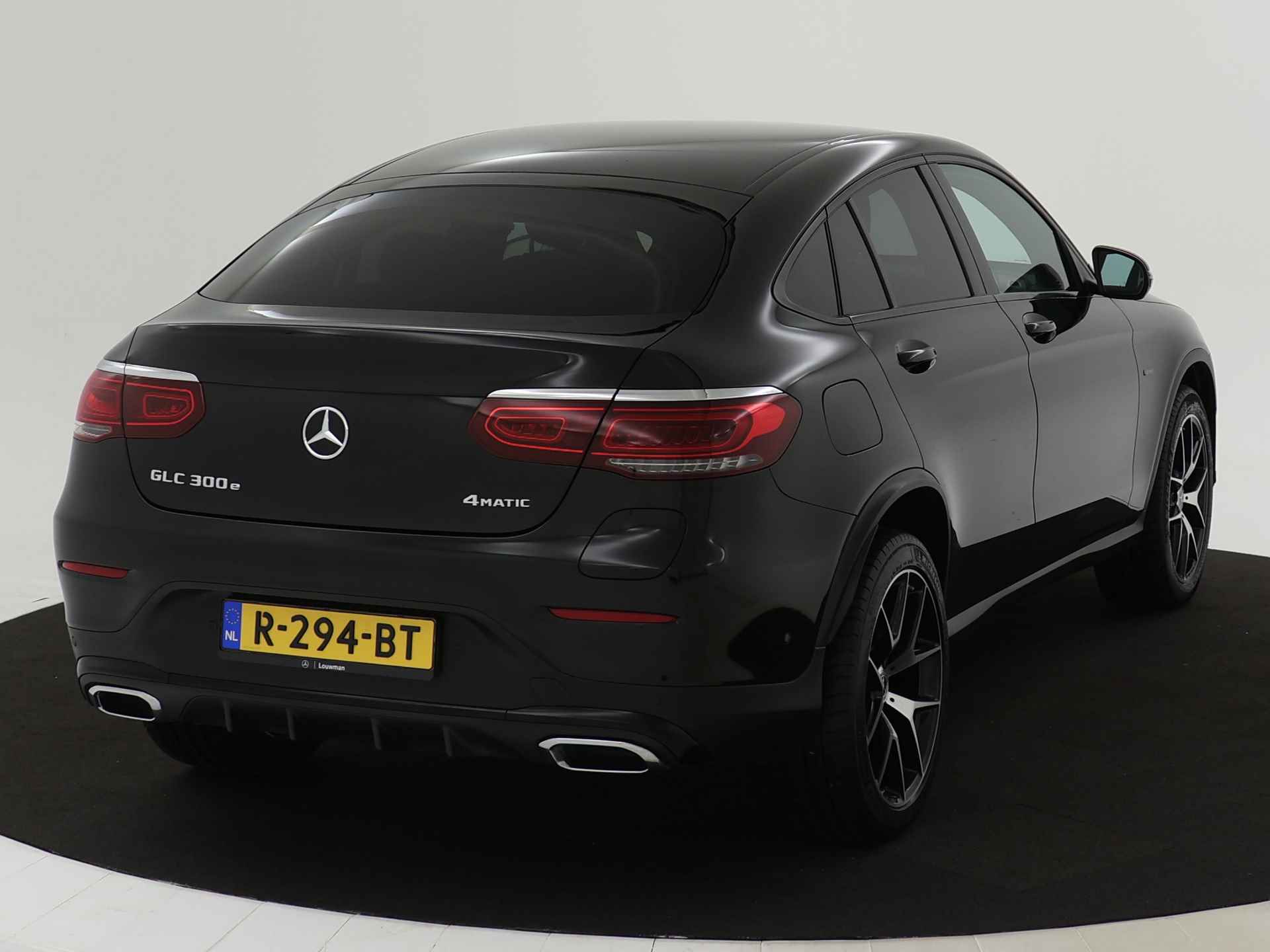 Mercedes-Benz GLC Coupé 300 e 4MATIC Business Solution AMG | AMG Styling | Night Pakket | 20 Inch AMG LM velgen | Digitaal Dashboard | Inclusief 24 maanden MB Certified garantie voor Europa | - 18/45