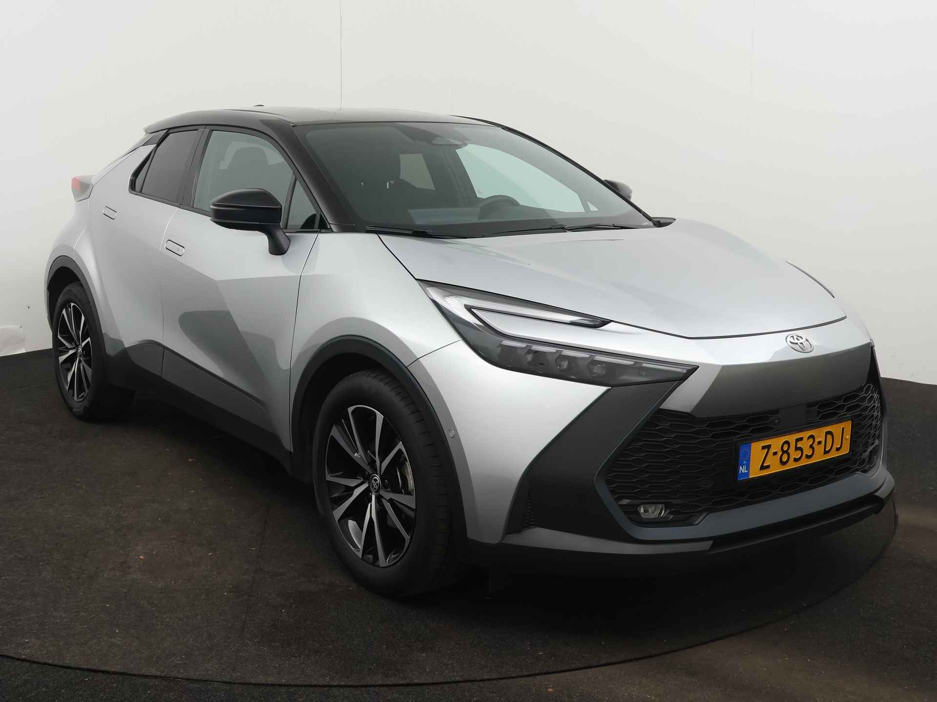 Toyota C-HR 1.8 Hybrid 140 First Edition | 360 Camera | Navigatie | Parkeersensoren | LM velgen | - 29/45