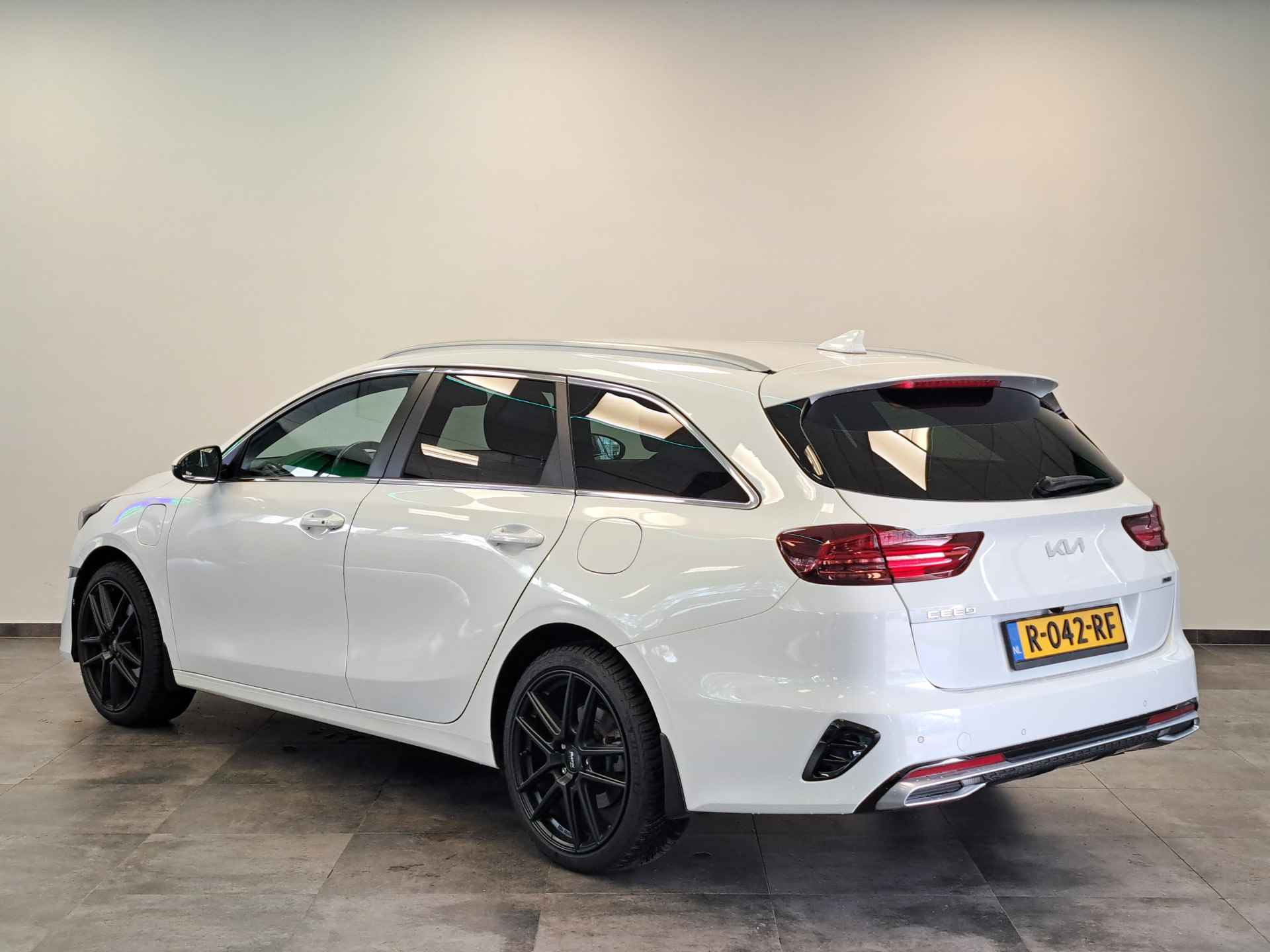 Kia Ceed Sportswagon 1.6 GDI PHEV DynamicLine FACELIFT 18'lmv CruiseControl ClimateControl 2 jaar garantie mogelijk* (vraag naar de voorwaarden) - 7/21