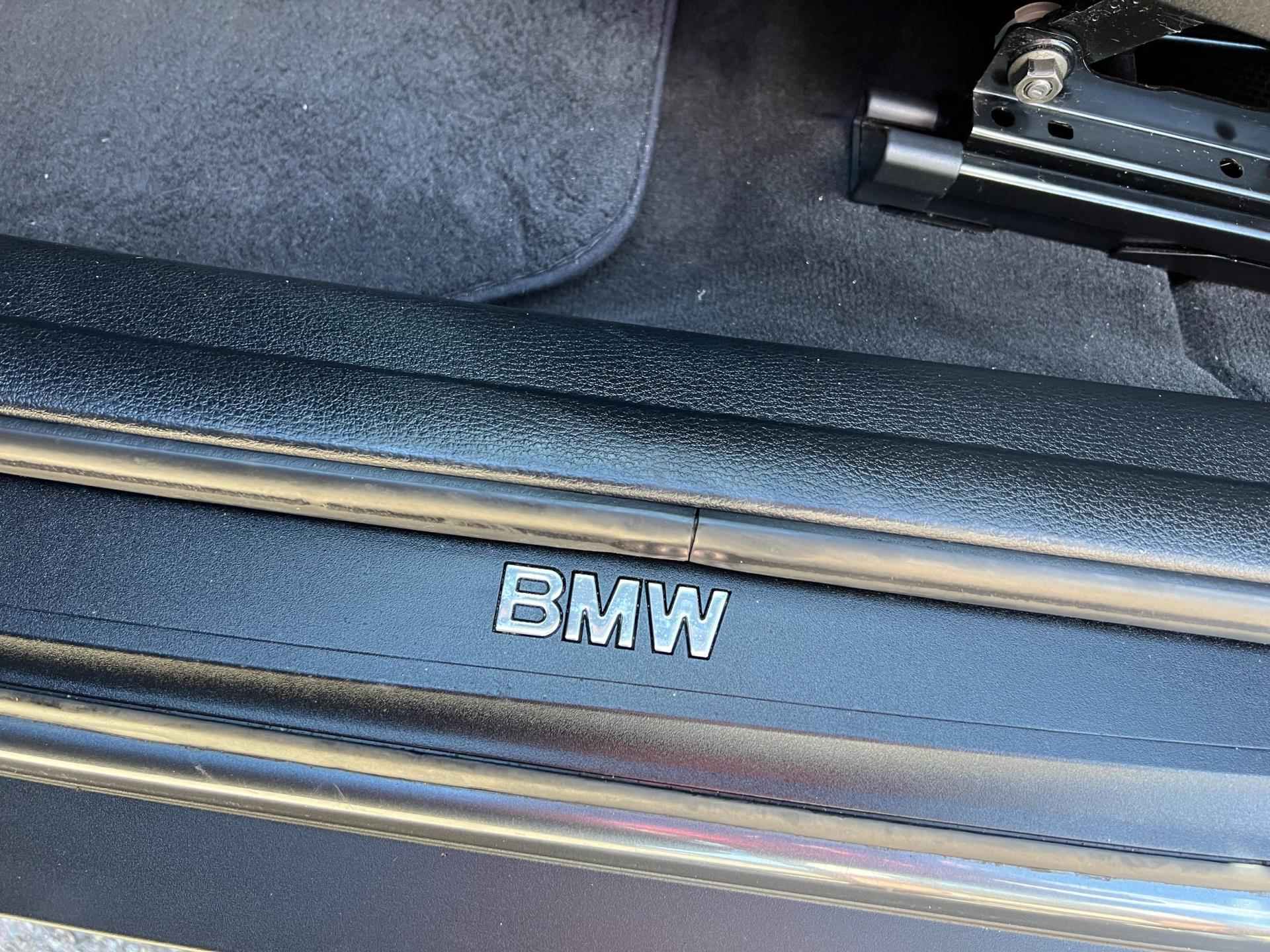 BMW X1 SDrive20i Business - 8/35