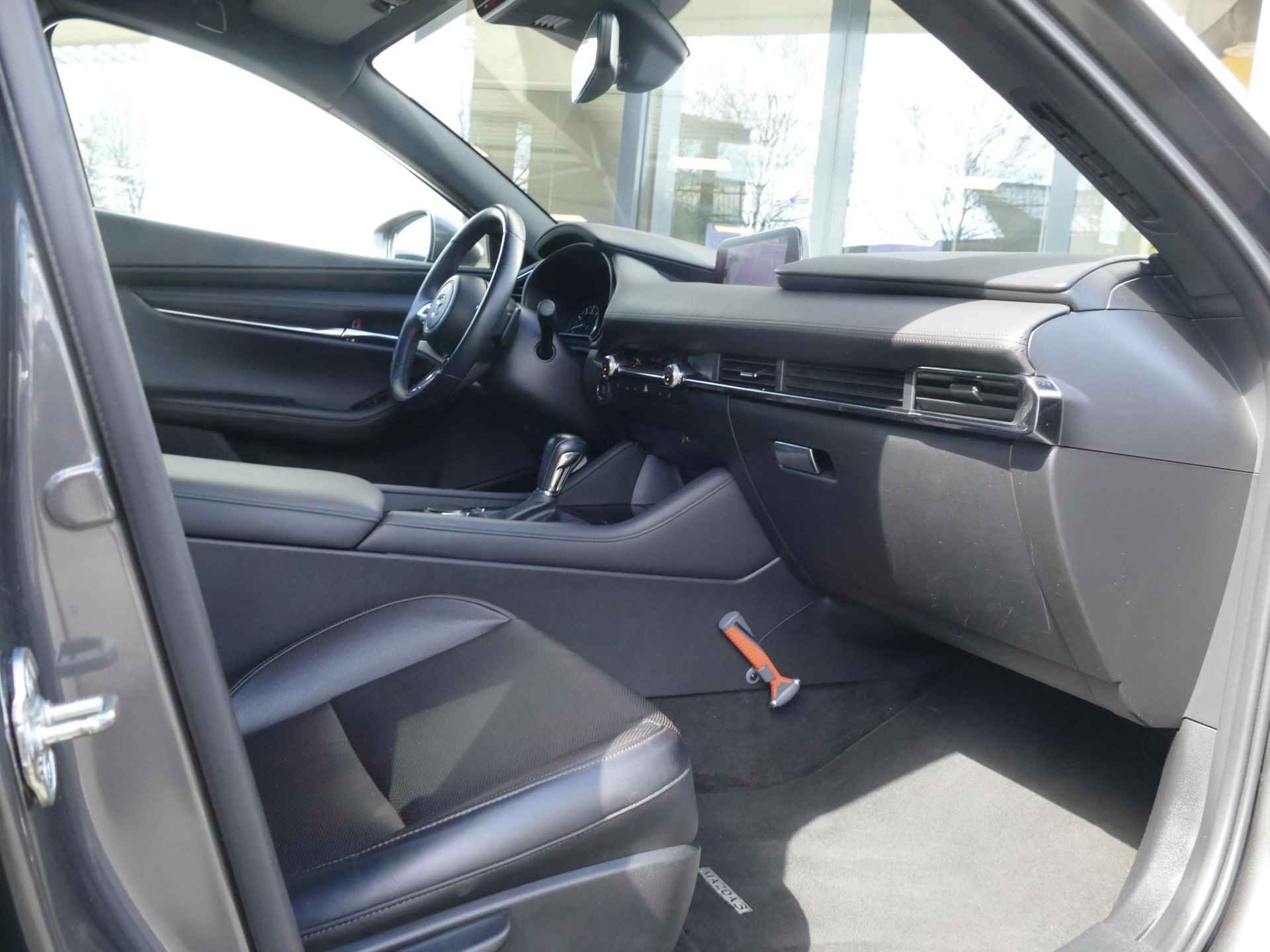 Mazda 3 2.0 e-SkyActiv-X M Hybrid 180 Luxury | Leder | Bose | Adapt. Cruise | - 4/22