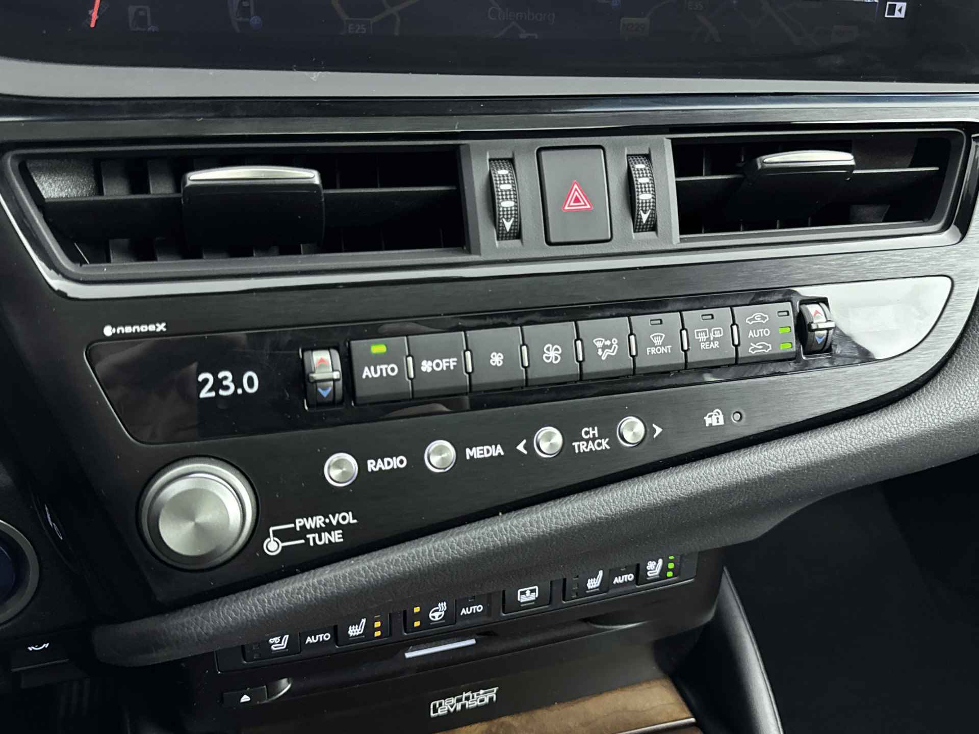 Lexus ES 300h President Line | Mark Levinson Audio | Schuif-/kanteldak | Stoel en stuurwiel verwarmd | - 10/39