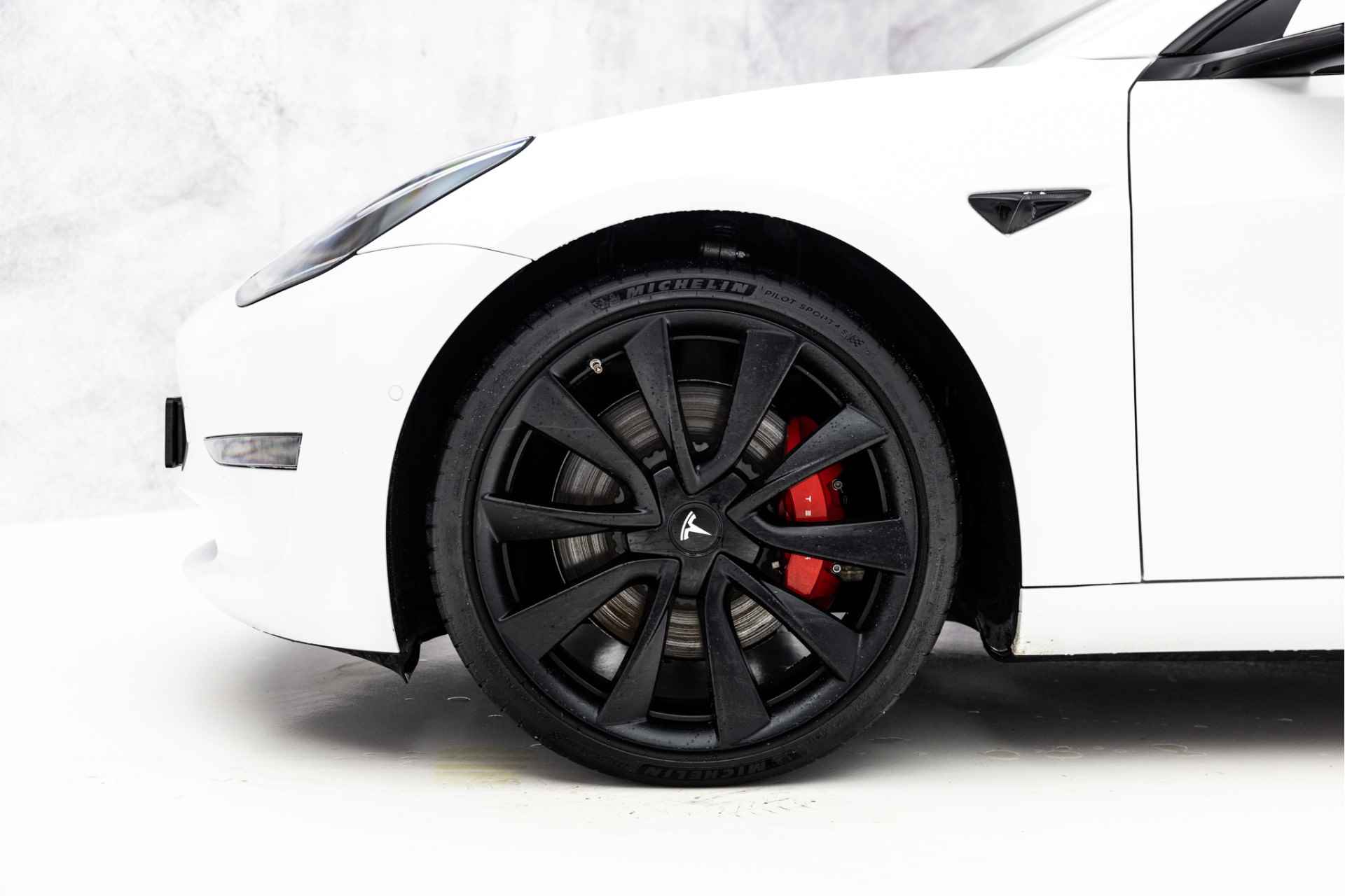 Tesla Model 3 Performance 75 kWh | Autopilot | BTW | 20" | Dual Motor | Pano - 5/60