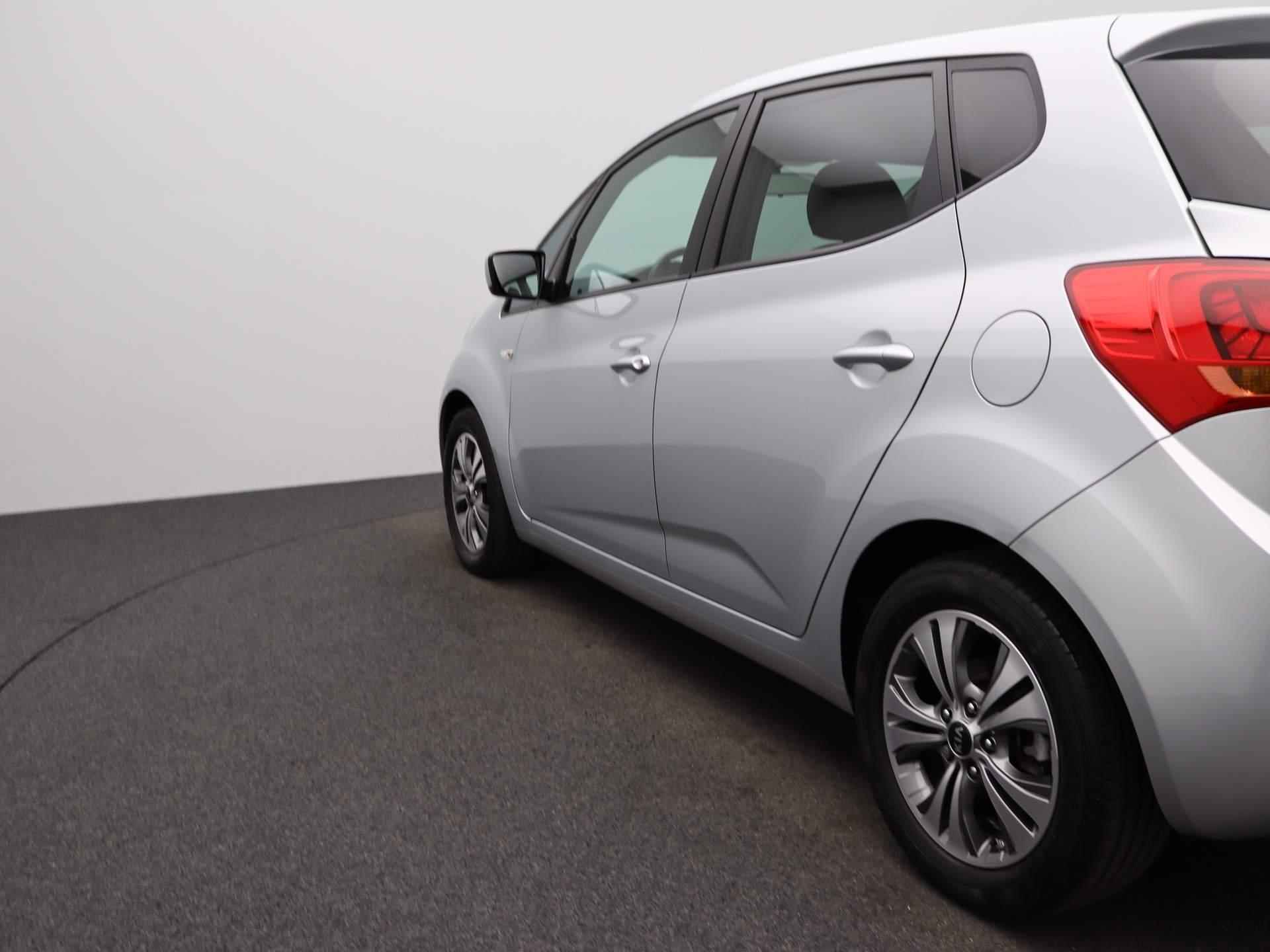 Kia Venga 1.4 CVVT DynamicPLusLine  | Hoge instap | Navigatie | Camera | Trekhaak | Eerste Eigenaar | - 34/43