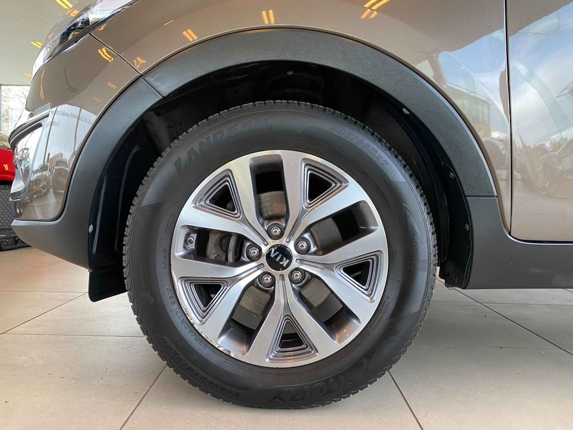 Kia Sportage 1.6 GDI DynamicPlusLine,Navigatie,Achteruitrijcamera,V&A Sensoren,Climate&Cruisecontrol,Bluetooth met Spraakbediening,Aux Usb Ip - 10/28