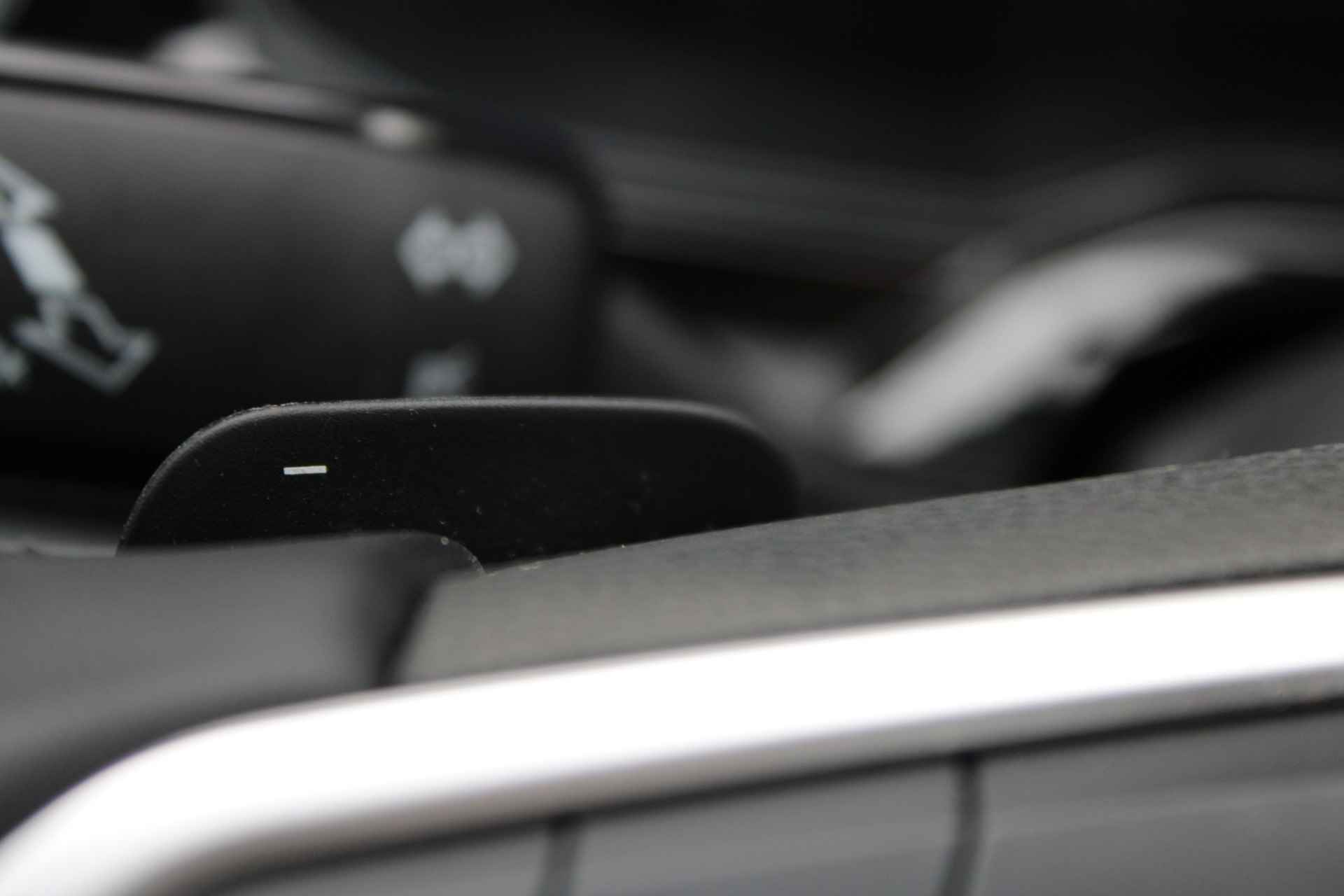 Volkswagen Taigo Life 1.0 TSI 110 pk DSG | Extra Fabrieksgarantie | Camera | App Connect | Getint Glas | 16"Lmv - 17/33