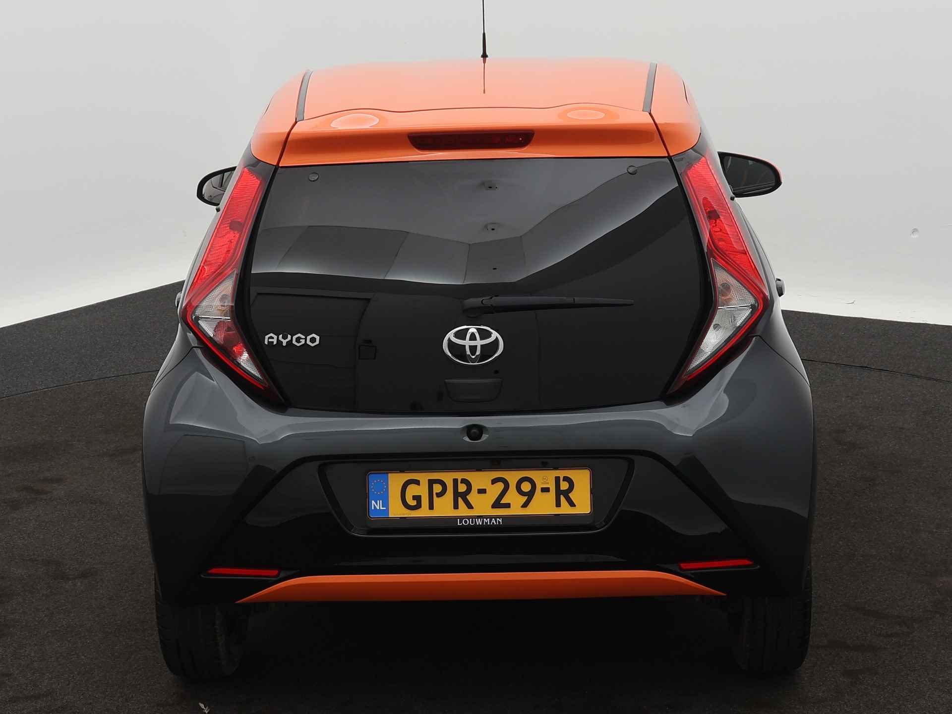 Toyota Aygo 1.0 X-JBL Limited | Safety Sense | Climate Control | Apple Carplay/Android Auto | - 29/41