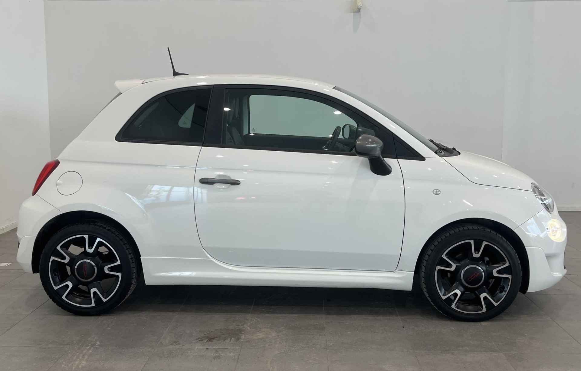 Fiat 500 1.2 69 S CRUISE CONTROL | CLIMATE CONTROL | APPLE CARPLAY / ANDROID AUTO | LICHT METAAL | LED-DAGRIJVERLICHTING | - 10/26
