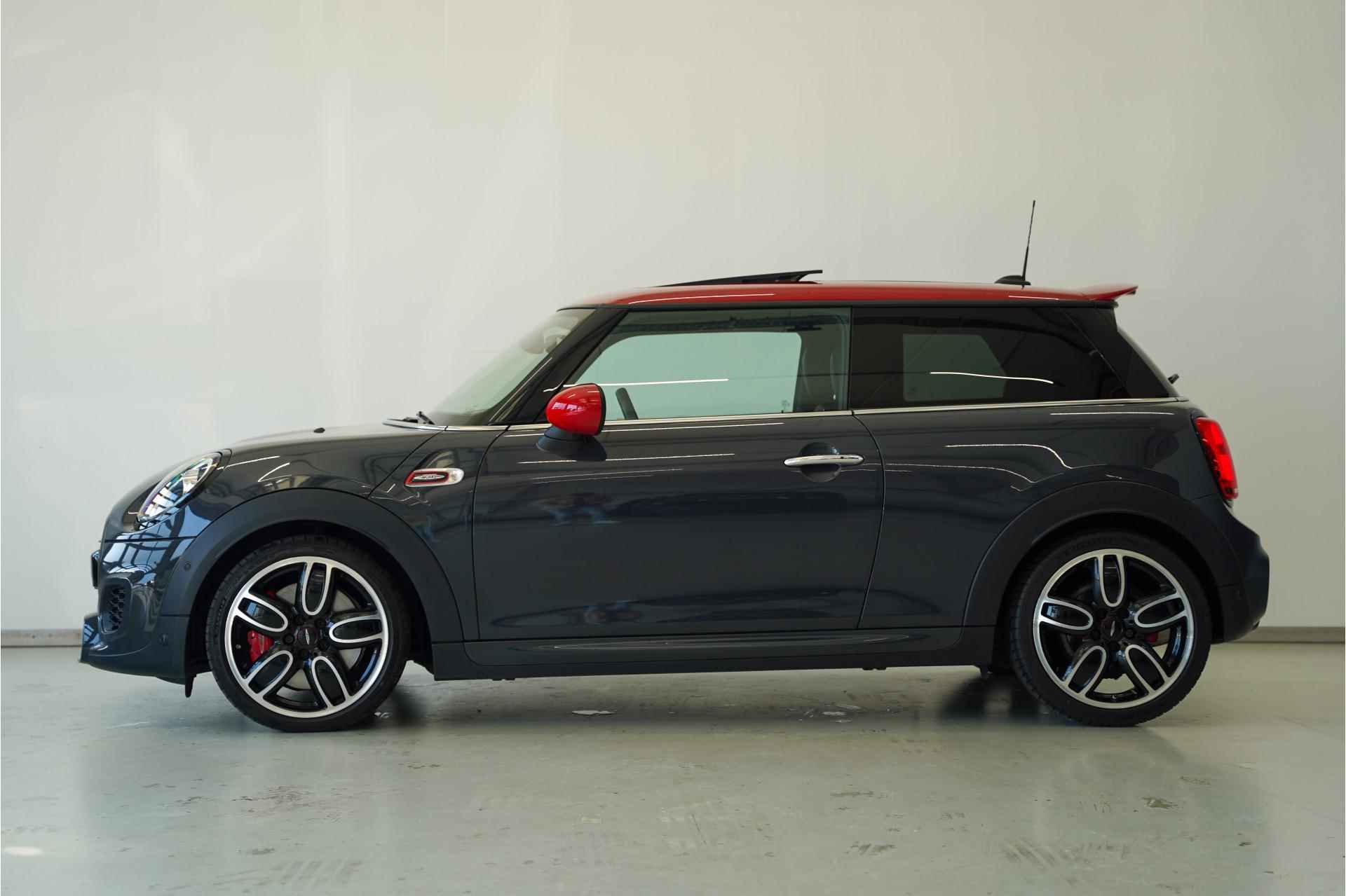 MINI 3-deurs John Cooper Works Chili Serious Business Aut. - 4/25