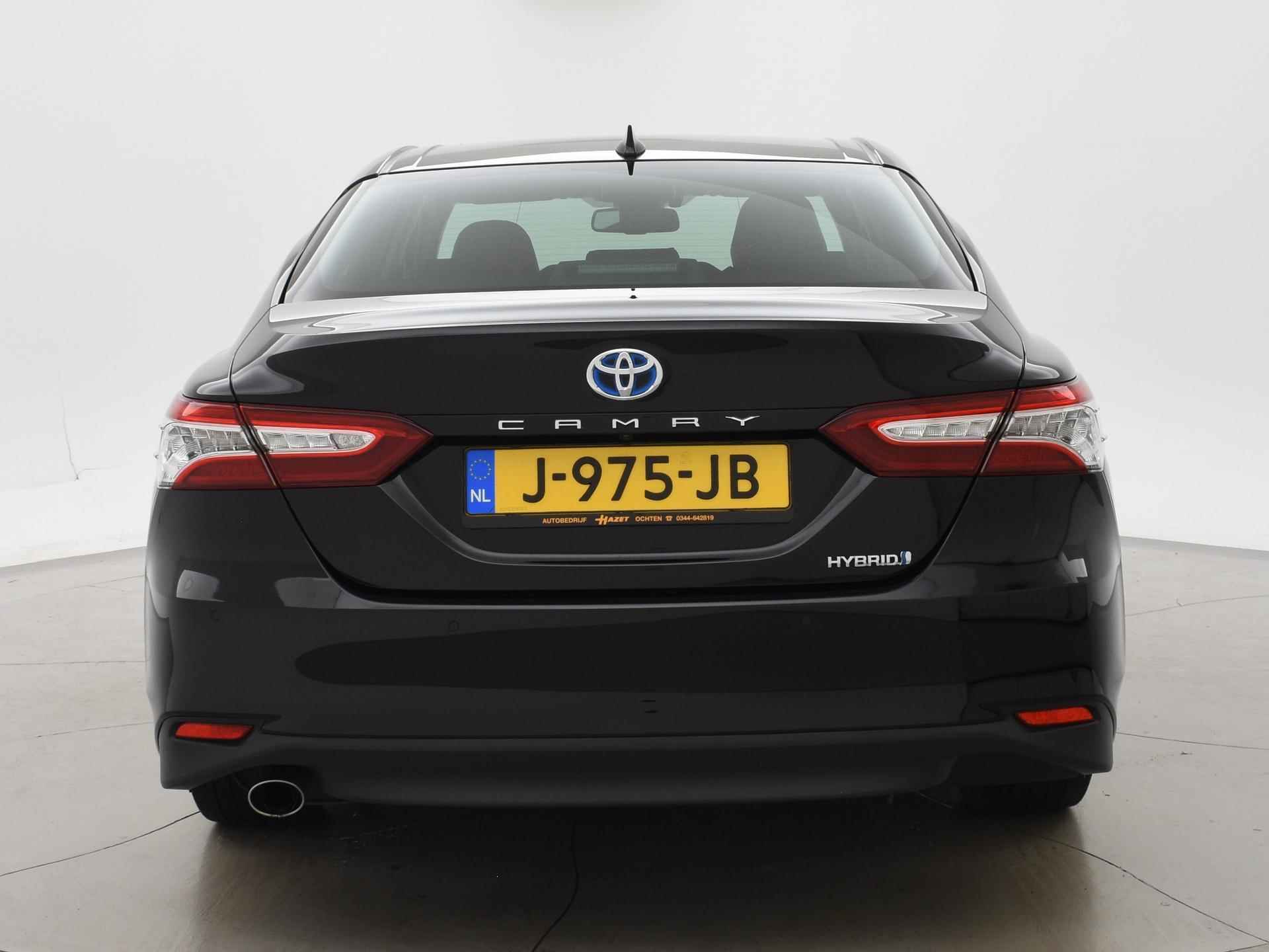 Toyota Camry 2.5 HYBRID EXECUTIVE *BTW* + ADAPTIVE CRUISE / LEDER / CAMERA - 10/55