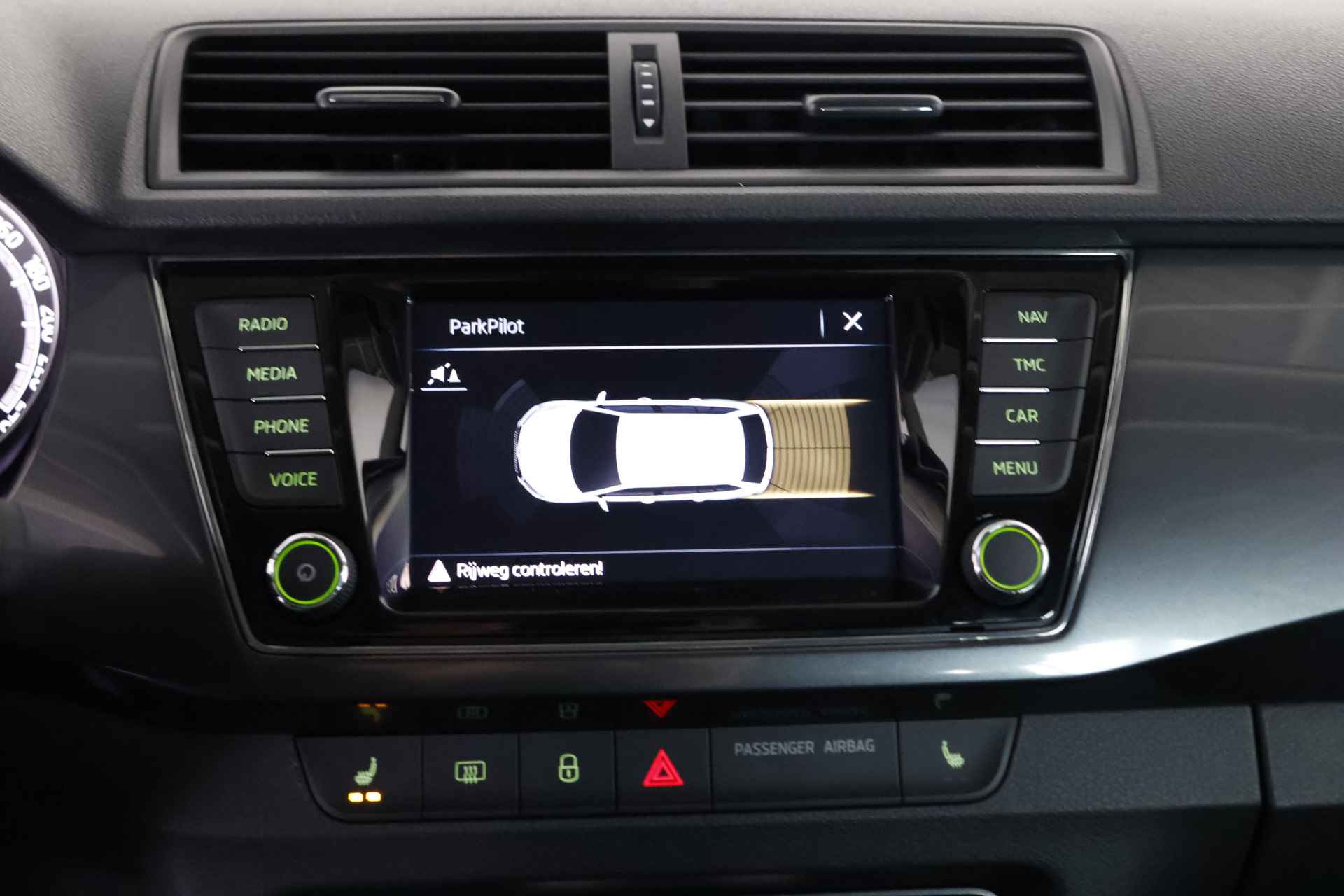 Škoda Fabia Combi 1.0 TSI Best of / LED / Navi / CarPlay  / Cruisecontrol / Clima - 19/30